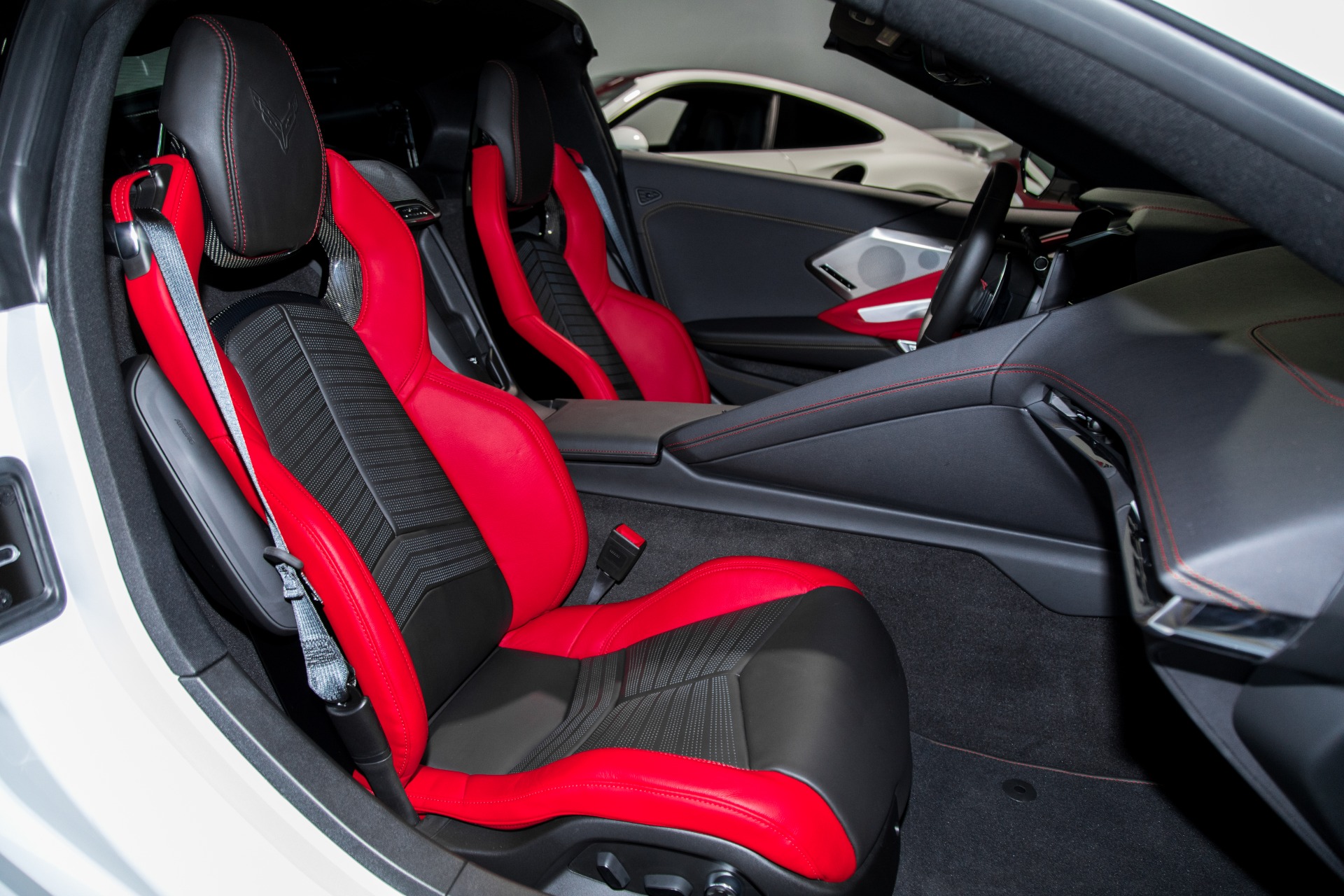 Used-2020-Chevrolet-Corvette-Stingray