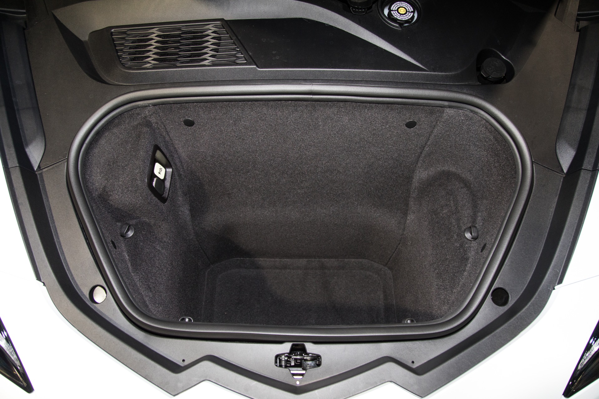Used-2020-Chevrolet-Corvette-Stingray