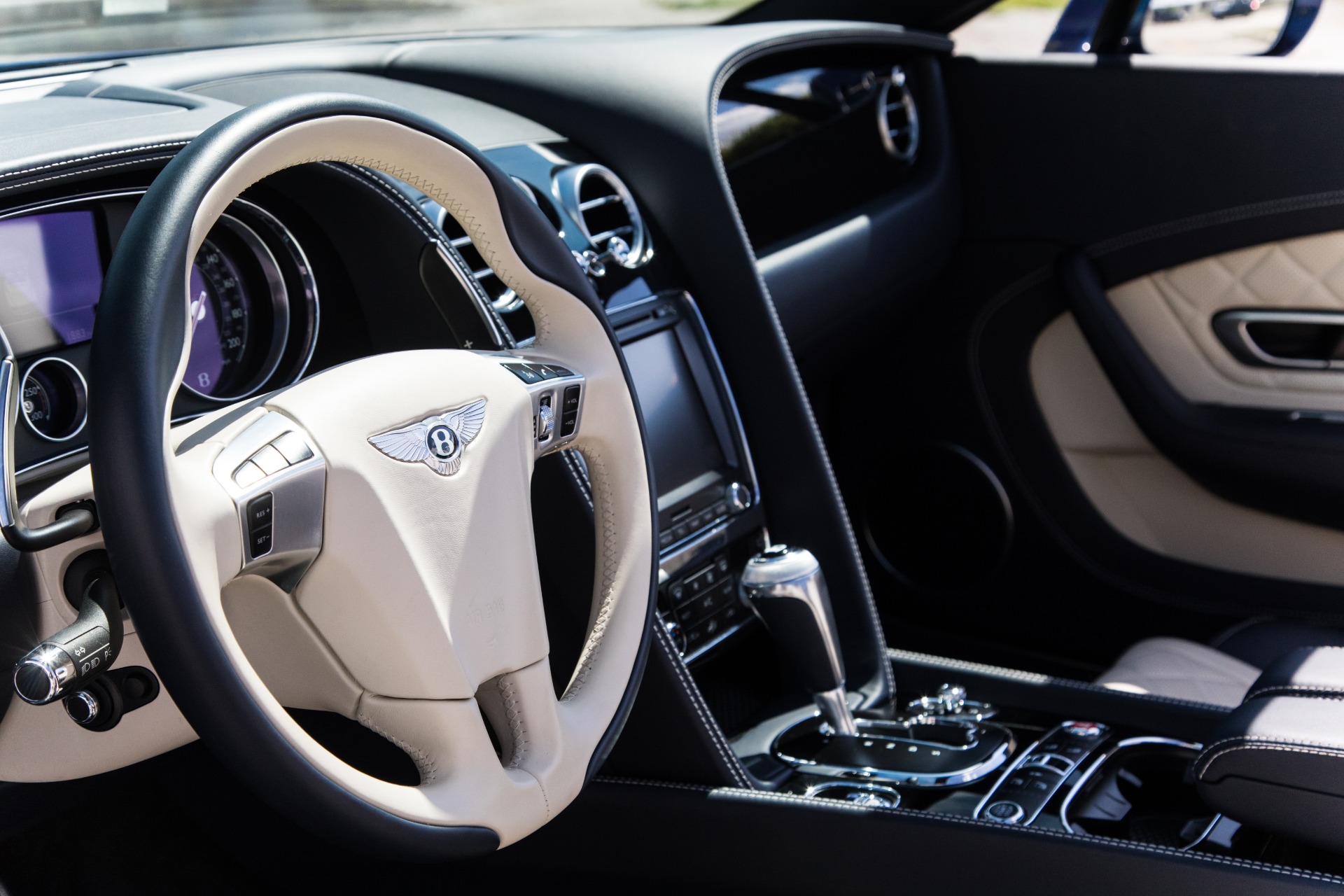 Used-2017-Bentley-Continental-GTC-V8-S