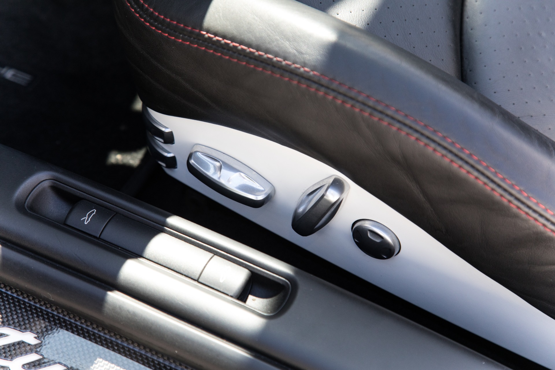 Used-2008-Porsche-911-Turbo