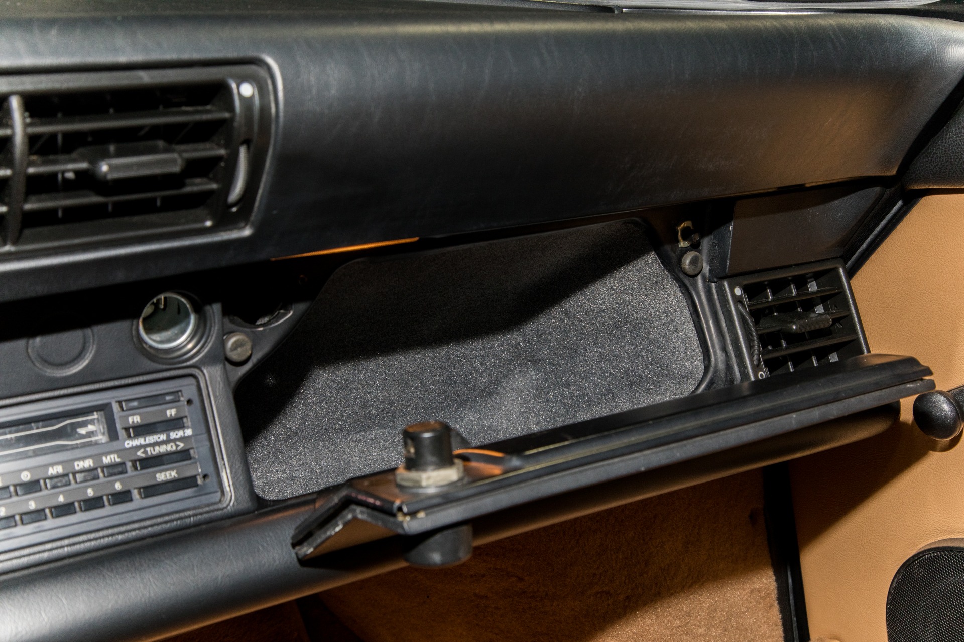Used-1989-Porsche-911-Carrera-Speedster