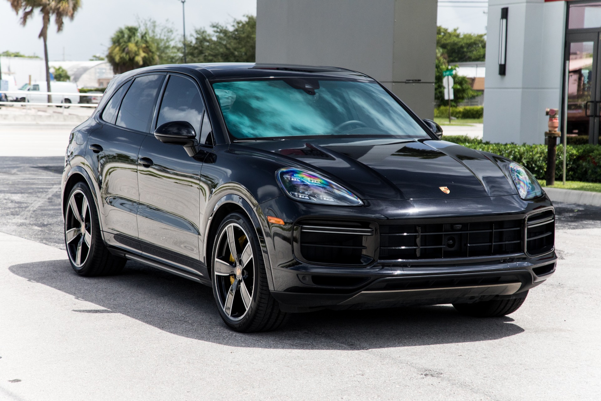 Used-2019-Porsche-Cayenne-Turbo