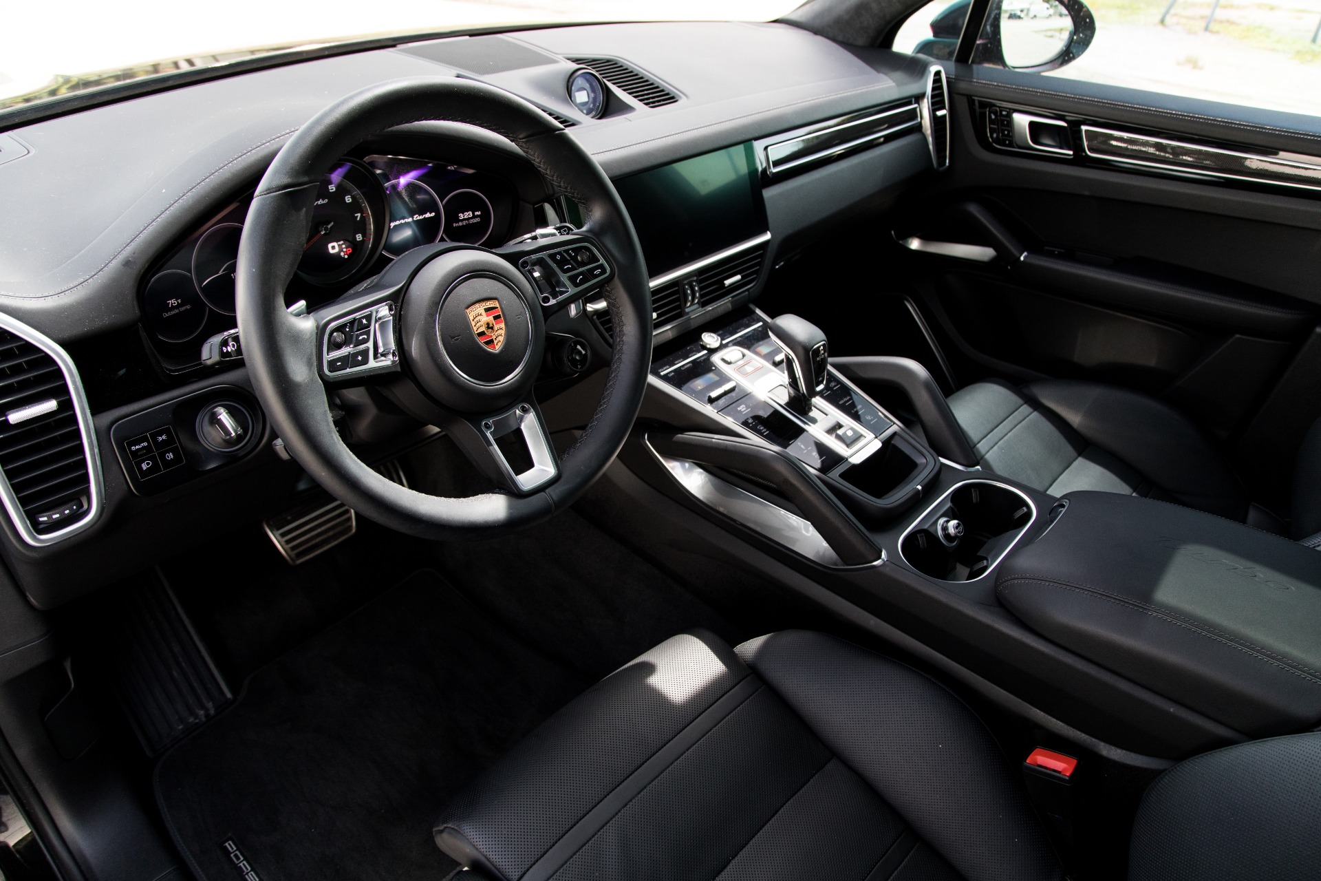 Used-2019-Porsche-Cayenne-Turbo