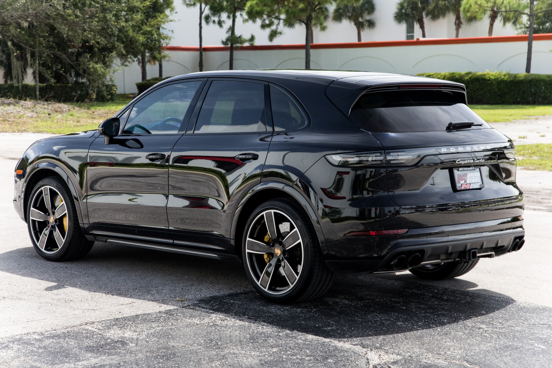 Used-2019-Porsche-Cayenne-Turbo