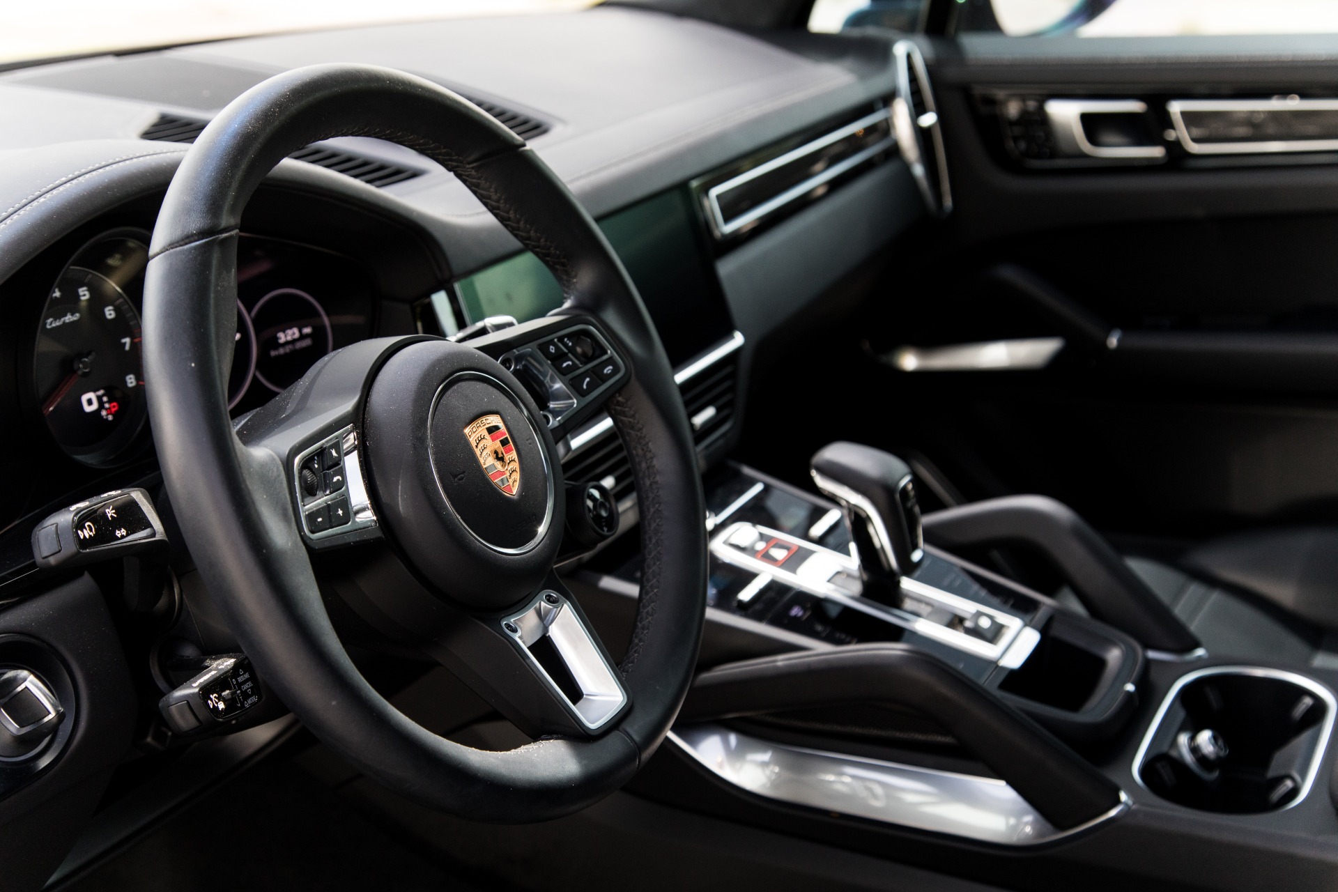 Used-2019-Porsche-Cayenne-Turbo