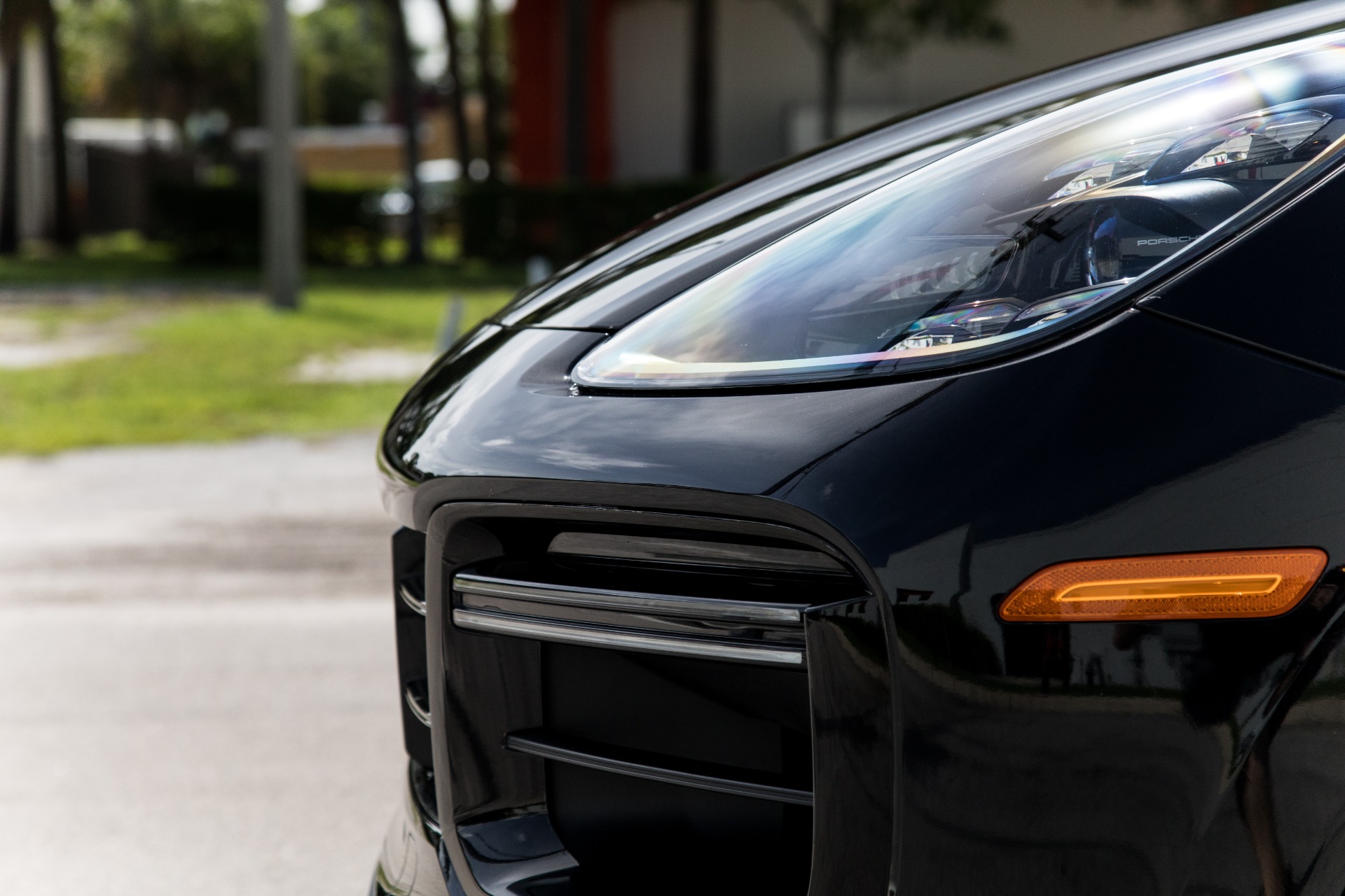 Used-2019-Porsche-Cayenne-Turbo