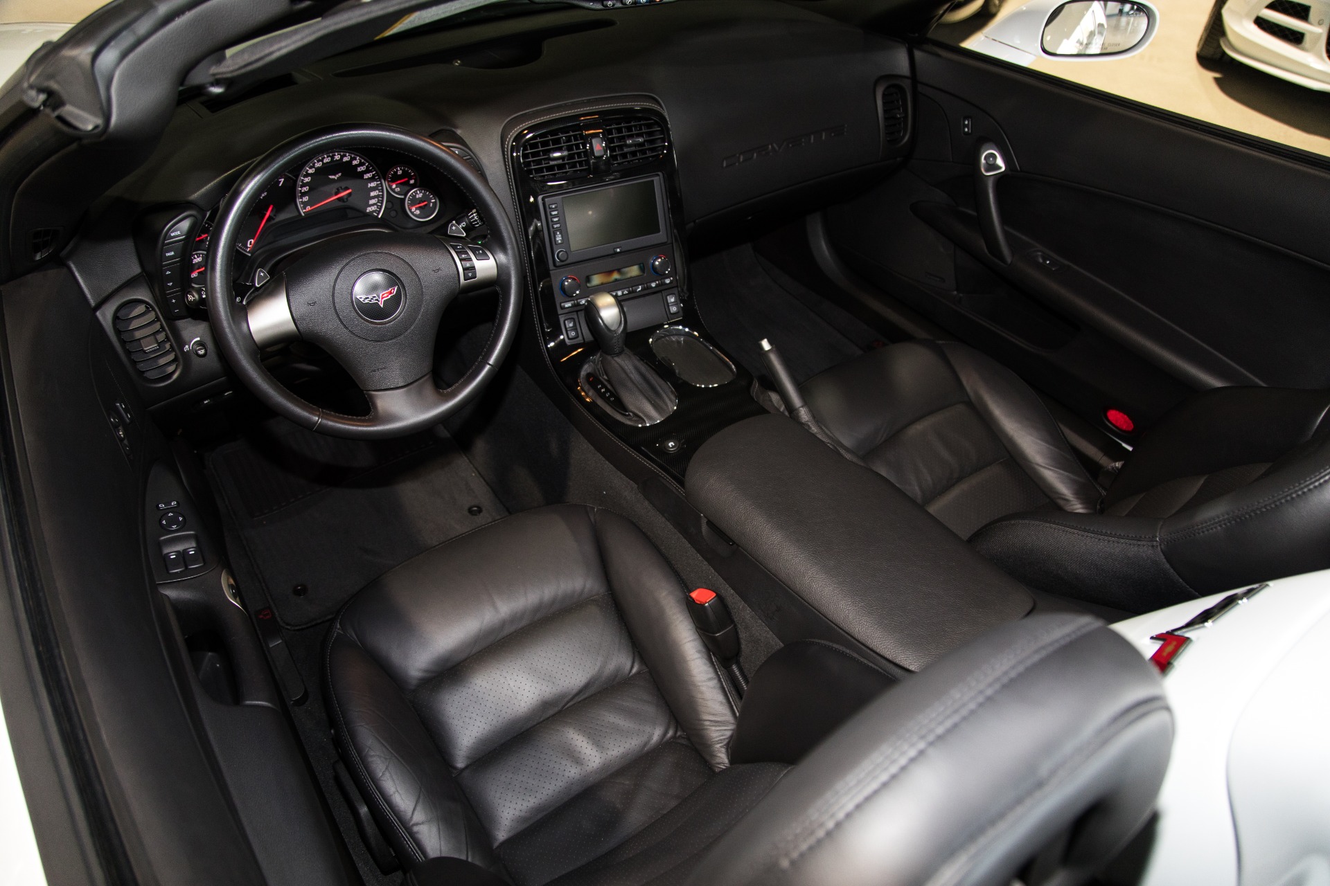 Used-2008-Chevrolet-Corvette-Base