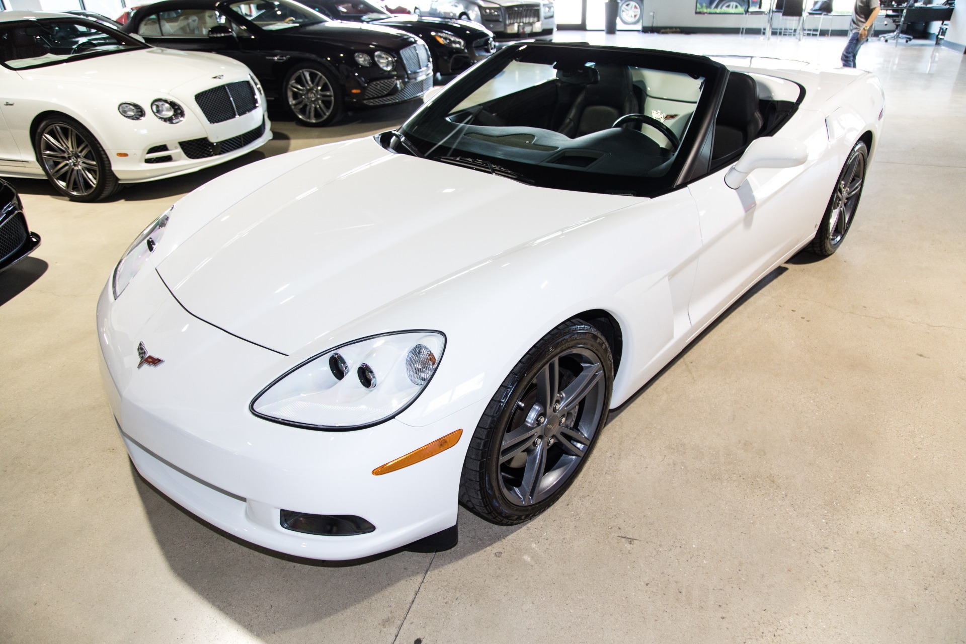 Used-2008-Chevrolet-Corvette-Base
