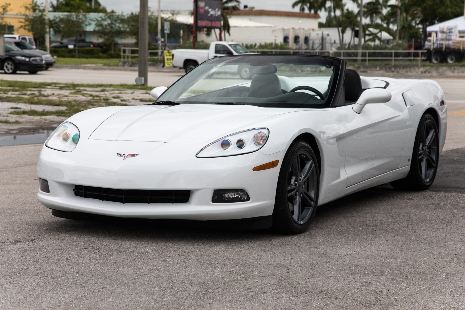 Used-2008-Chevrolet-Corvette-Base
