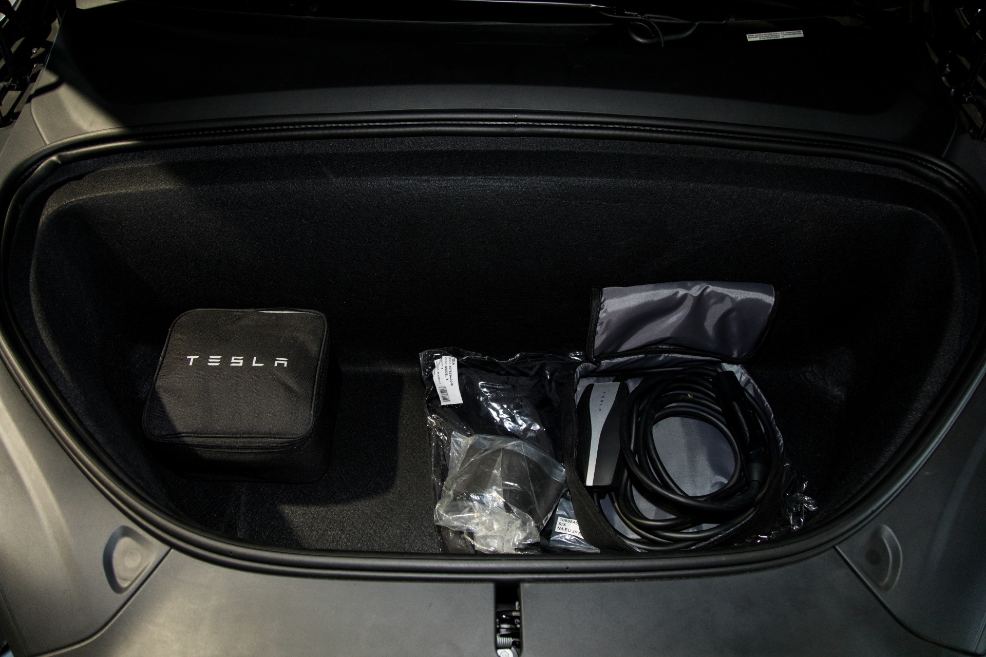 Used-2020-Tesla-Model-X-Long-Range