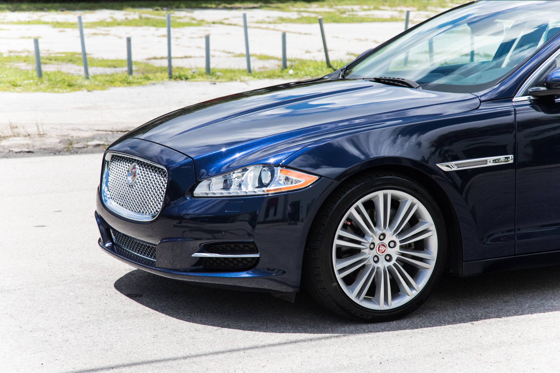 Used-2015-Jaguar-XJL-Portfolio