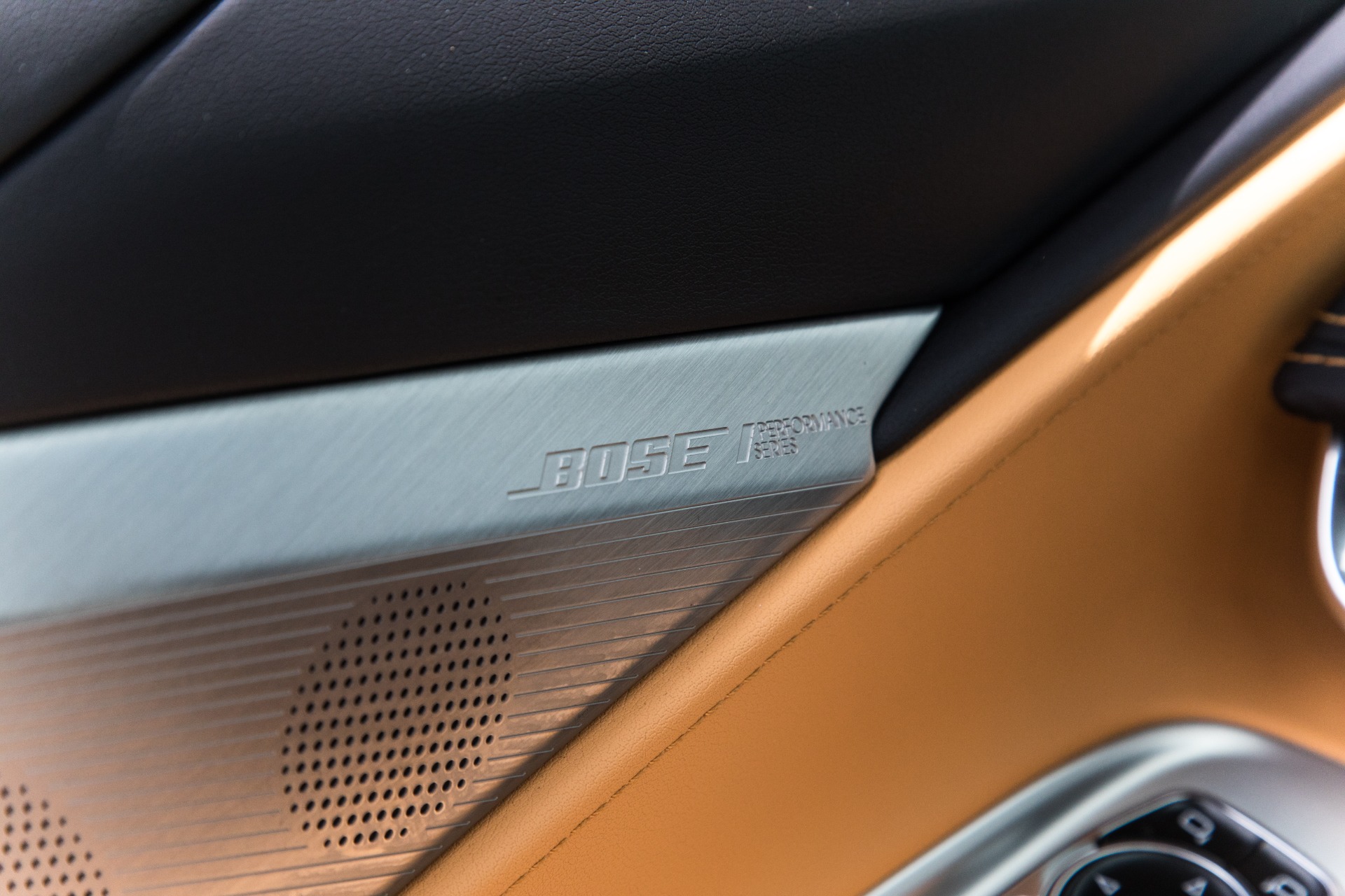 Used-2020-Chevrolet-Corvette-Stingray