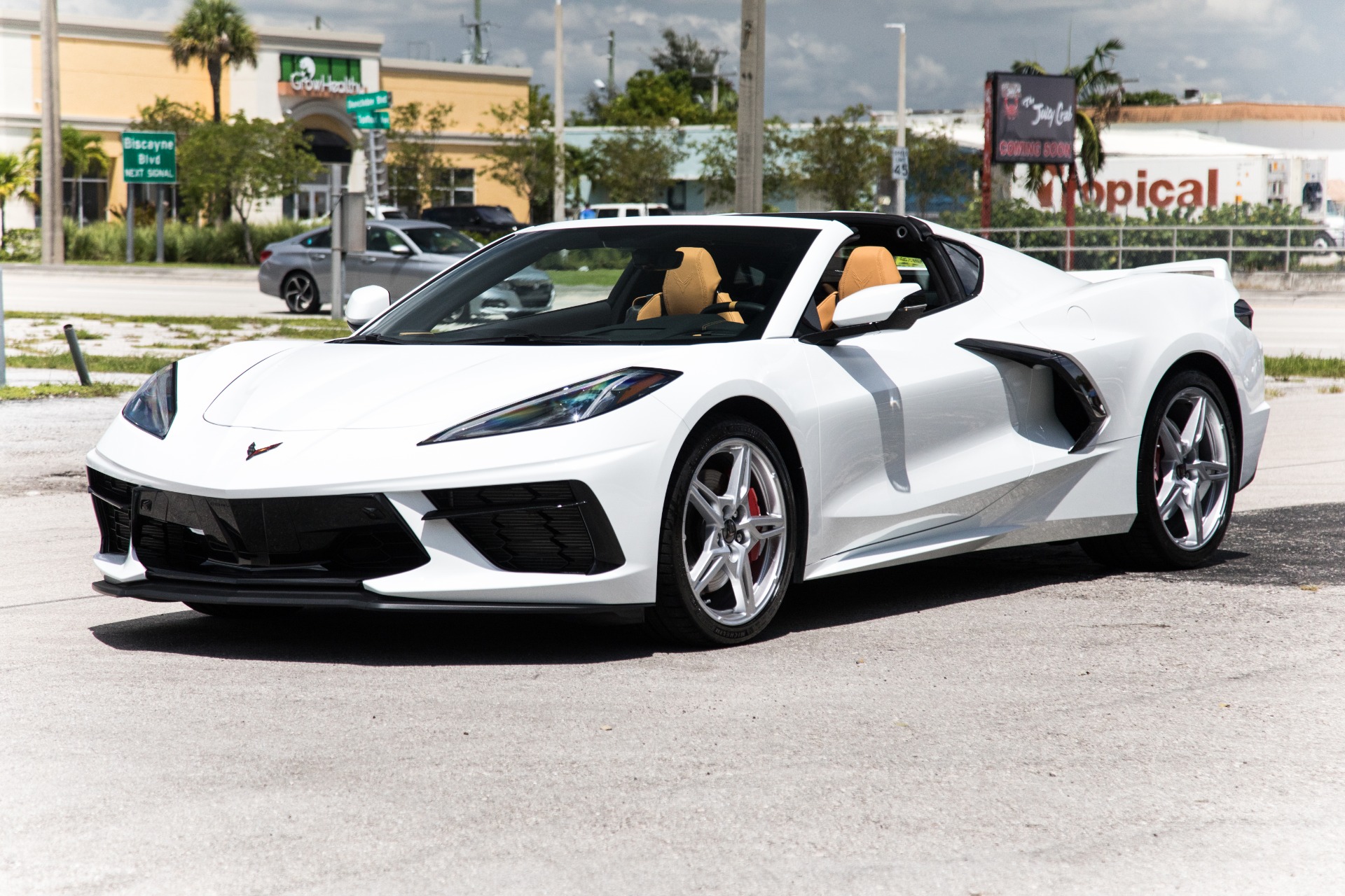 Used-2020-Chevrolet-Corvette-Stingray