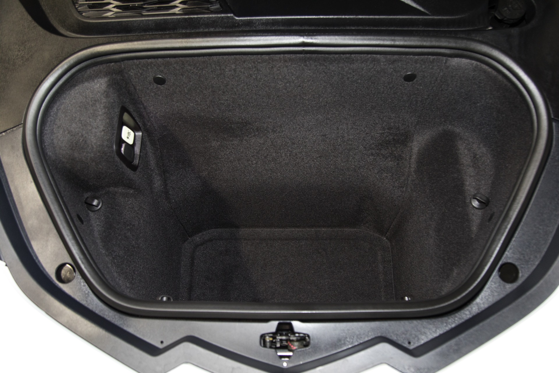Used-2020-Chevrolet-Corvette-Stingray