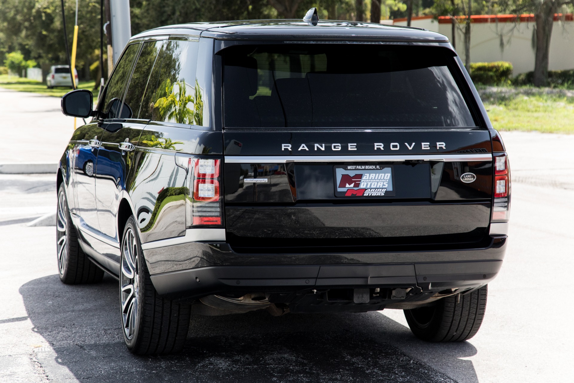 Used-2017-Land-Rover-Range-Rover-Autobiography