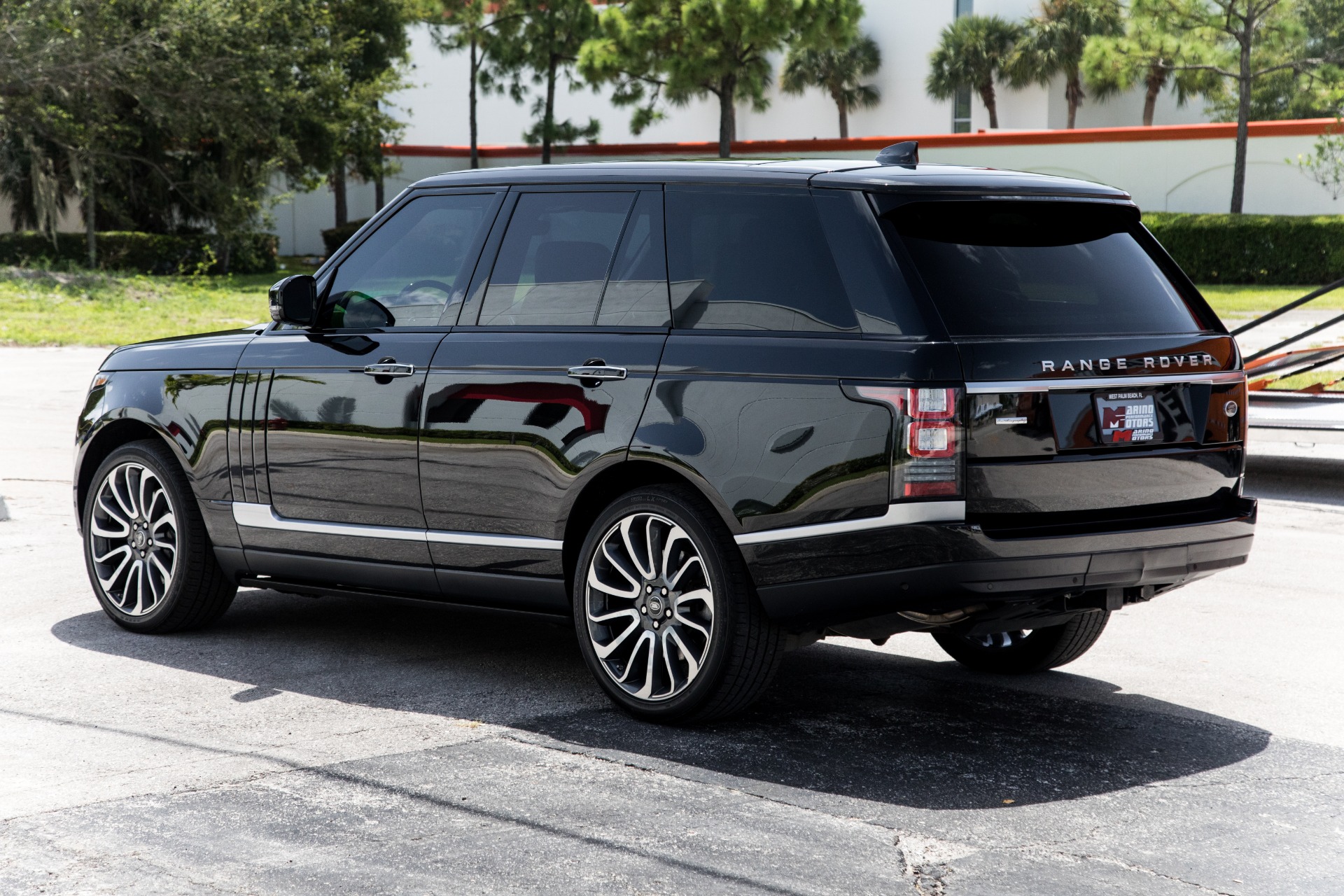 Used-2017-Land-Rover-Range-Rover-Autobiography