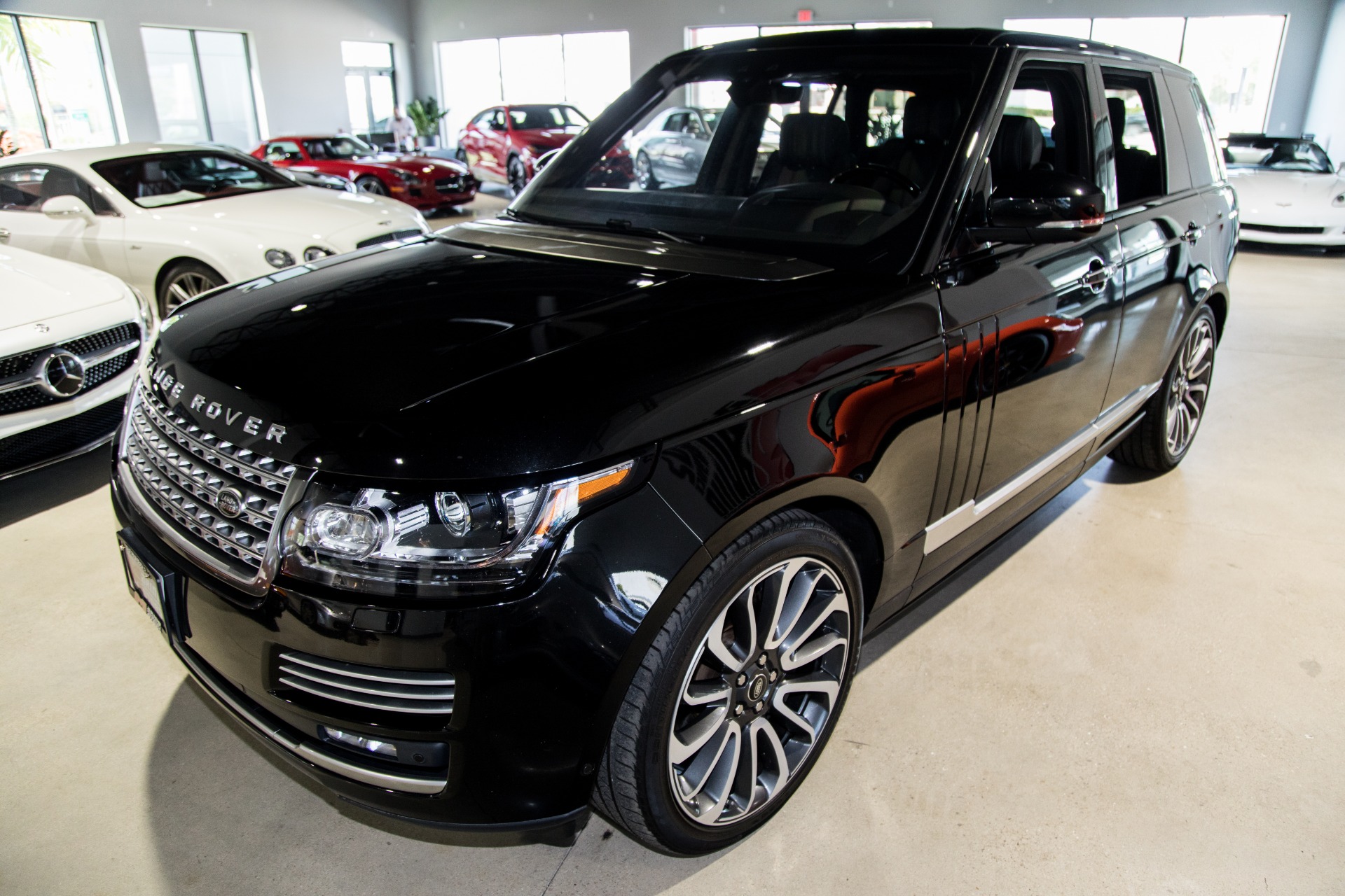 Used-2017-Land-Rover-Range-Rover-Autobiography