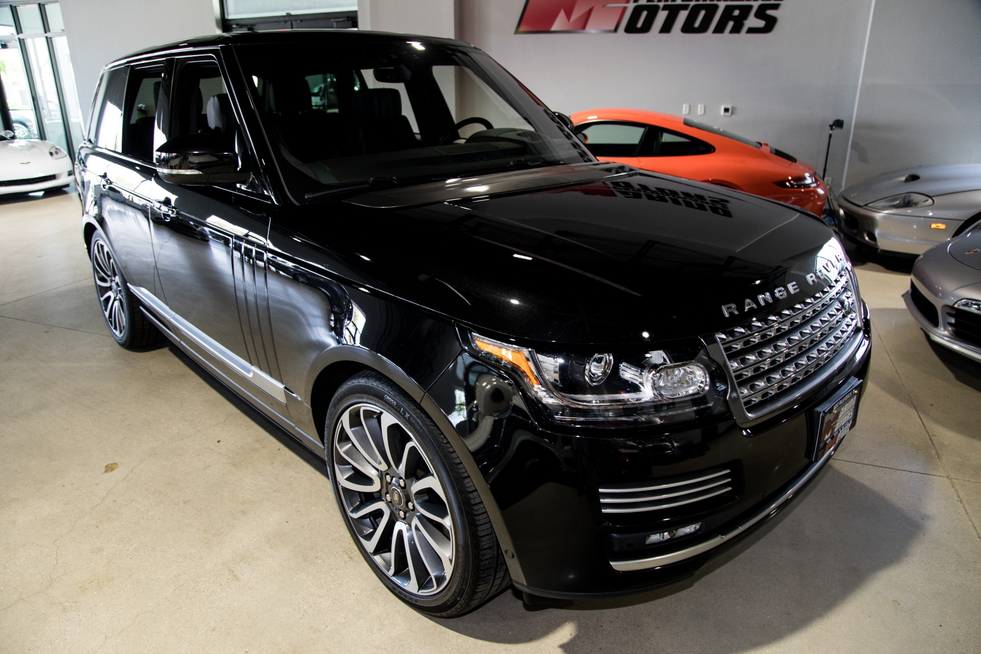 Used-2017-Land-Rover-Range-Rover-Autobiography