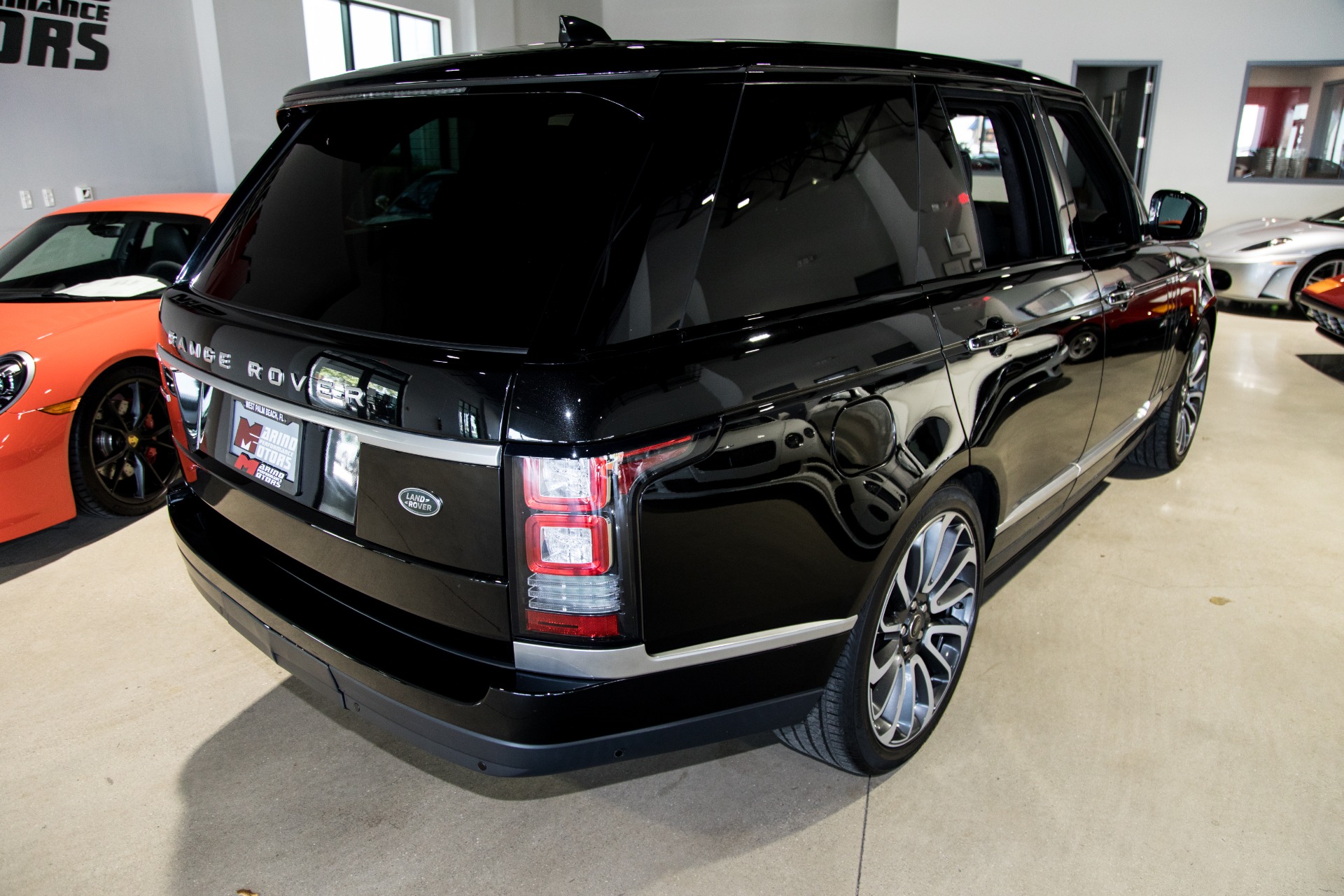 Used-2017-Land-Rover-Range-Rover-Autobiography