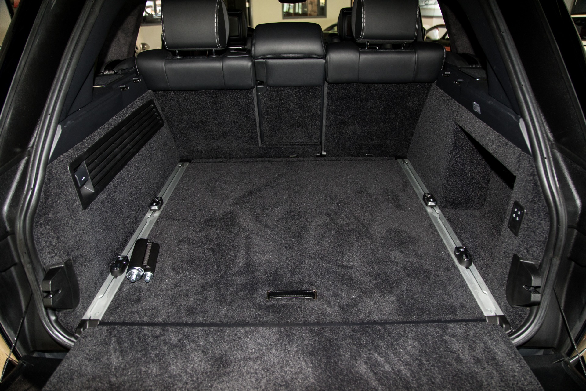 Used-2017-Land-Rover-Range-Rover-Autobiography