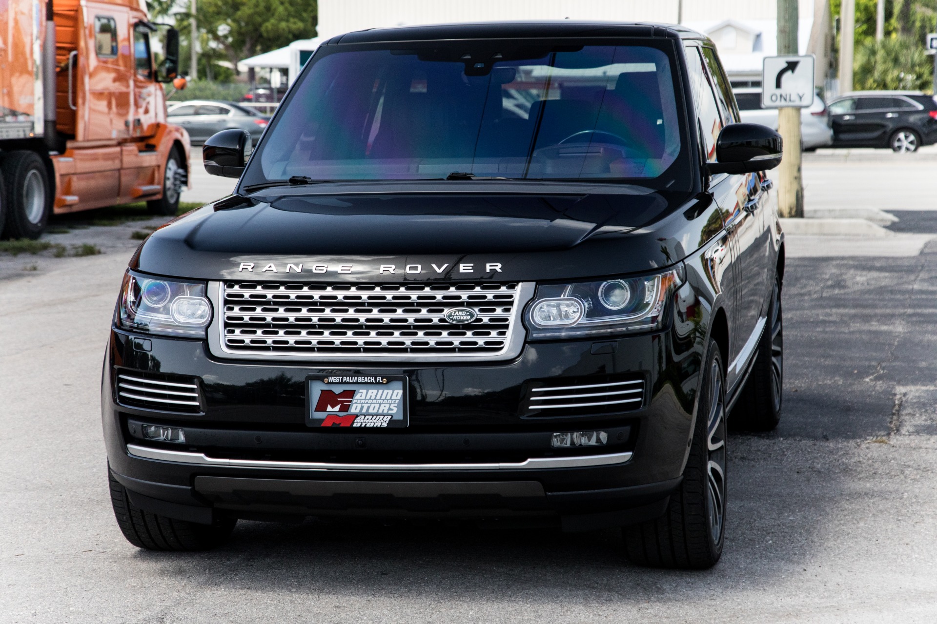 Used-2017-Land-Rover-Range-Rover-Autobiography