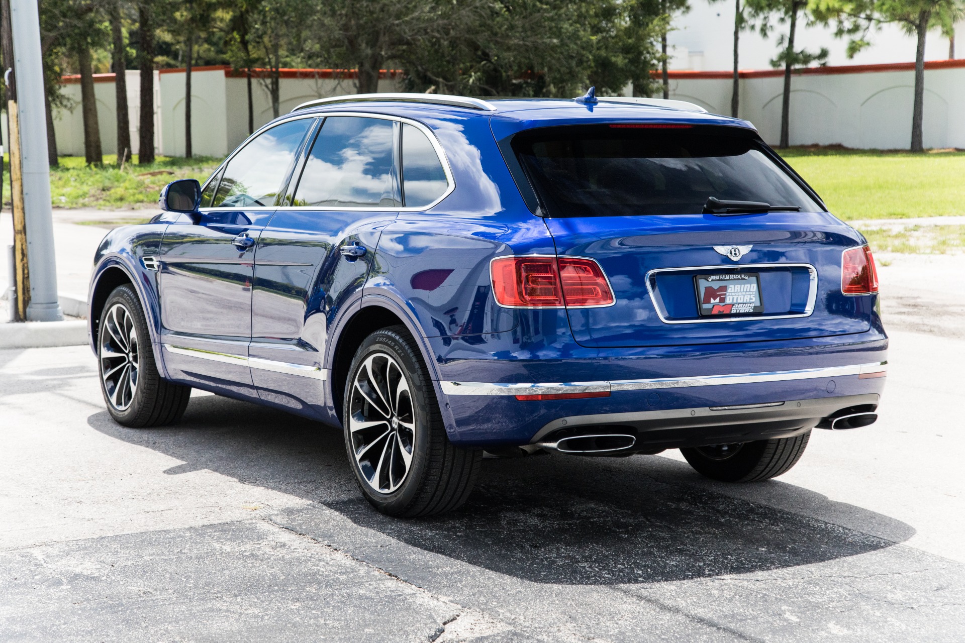 Used-2017-Bentley-Bentayga-W12