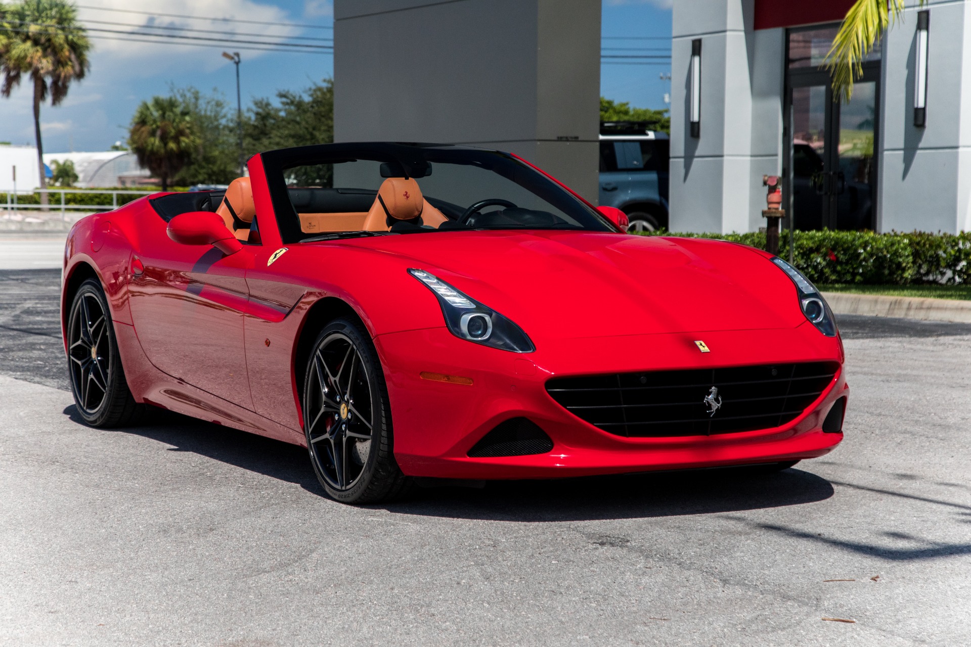 Used-2017-Ferrari-California-T-Base