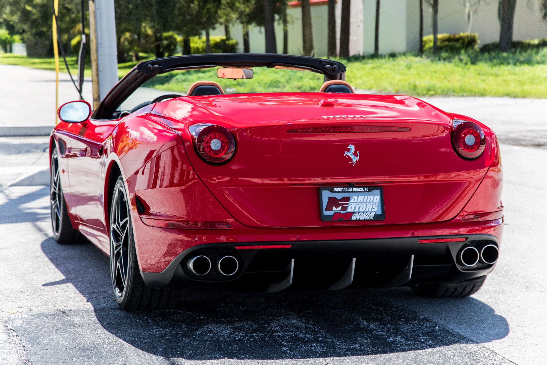 ferrari base model