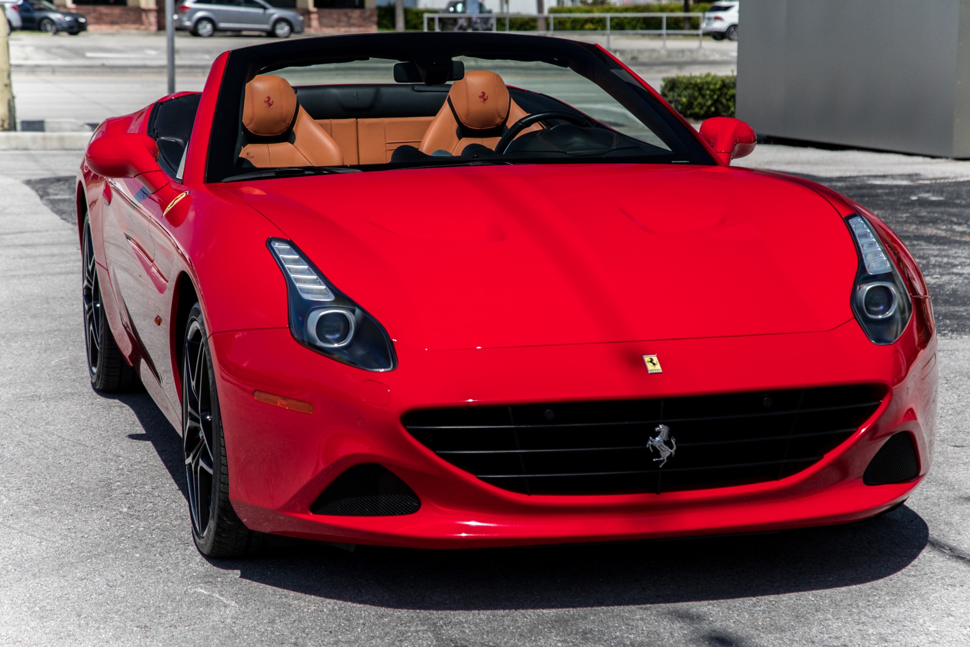 Used-2017-Ferrari-California-T-Base
