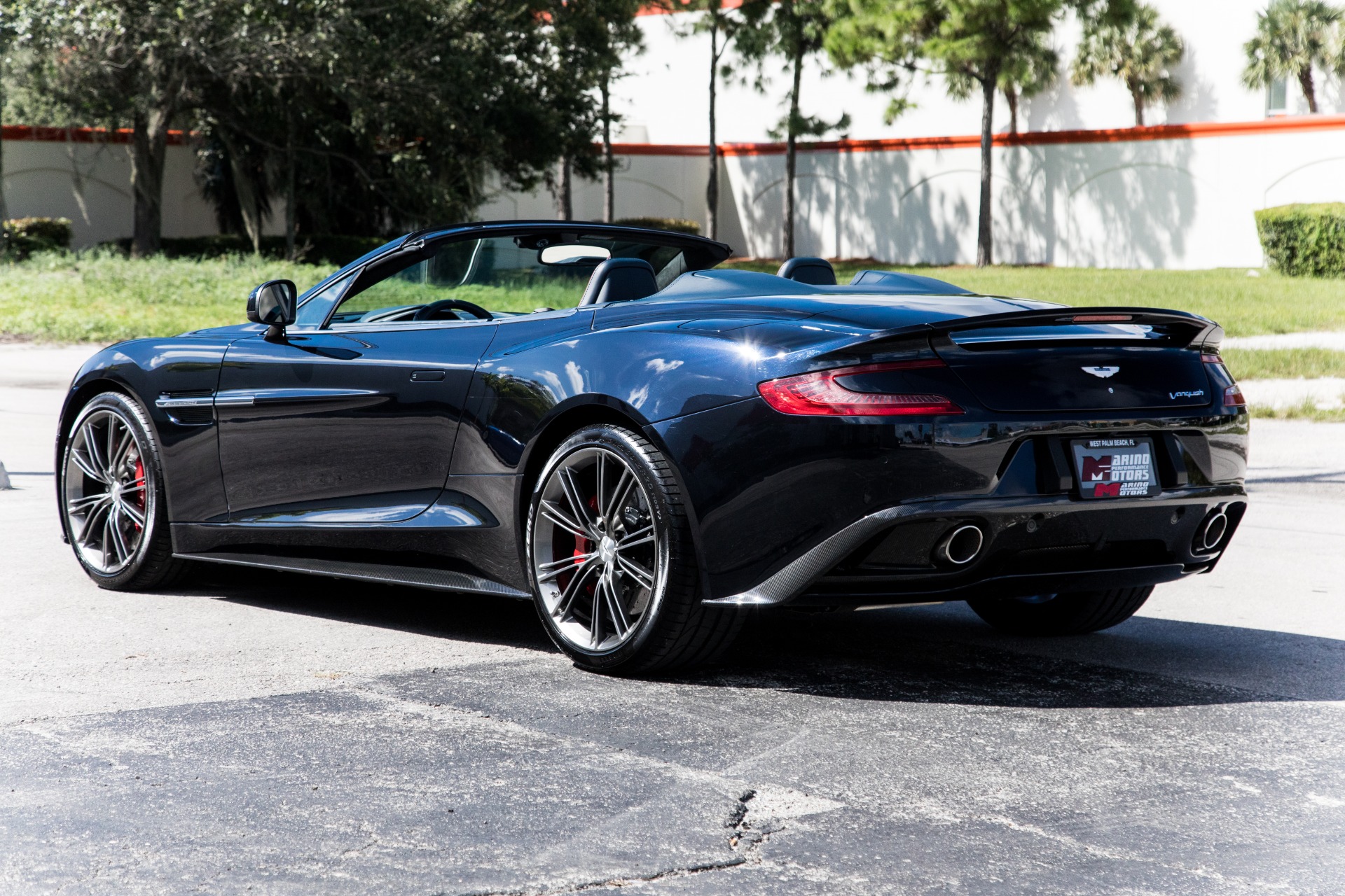Used-2014-Aston-Martin-Vanquish-Volante