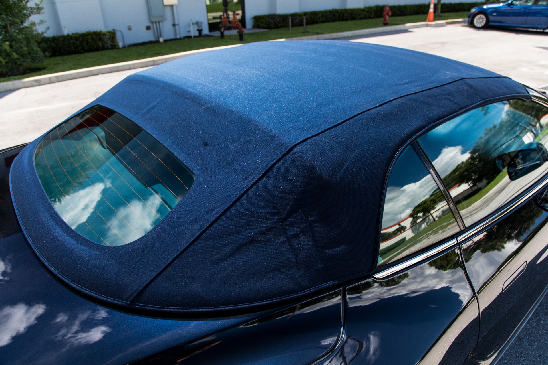 Used-2014-Aston-Martin-Vanquish-Volante