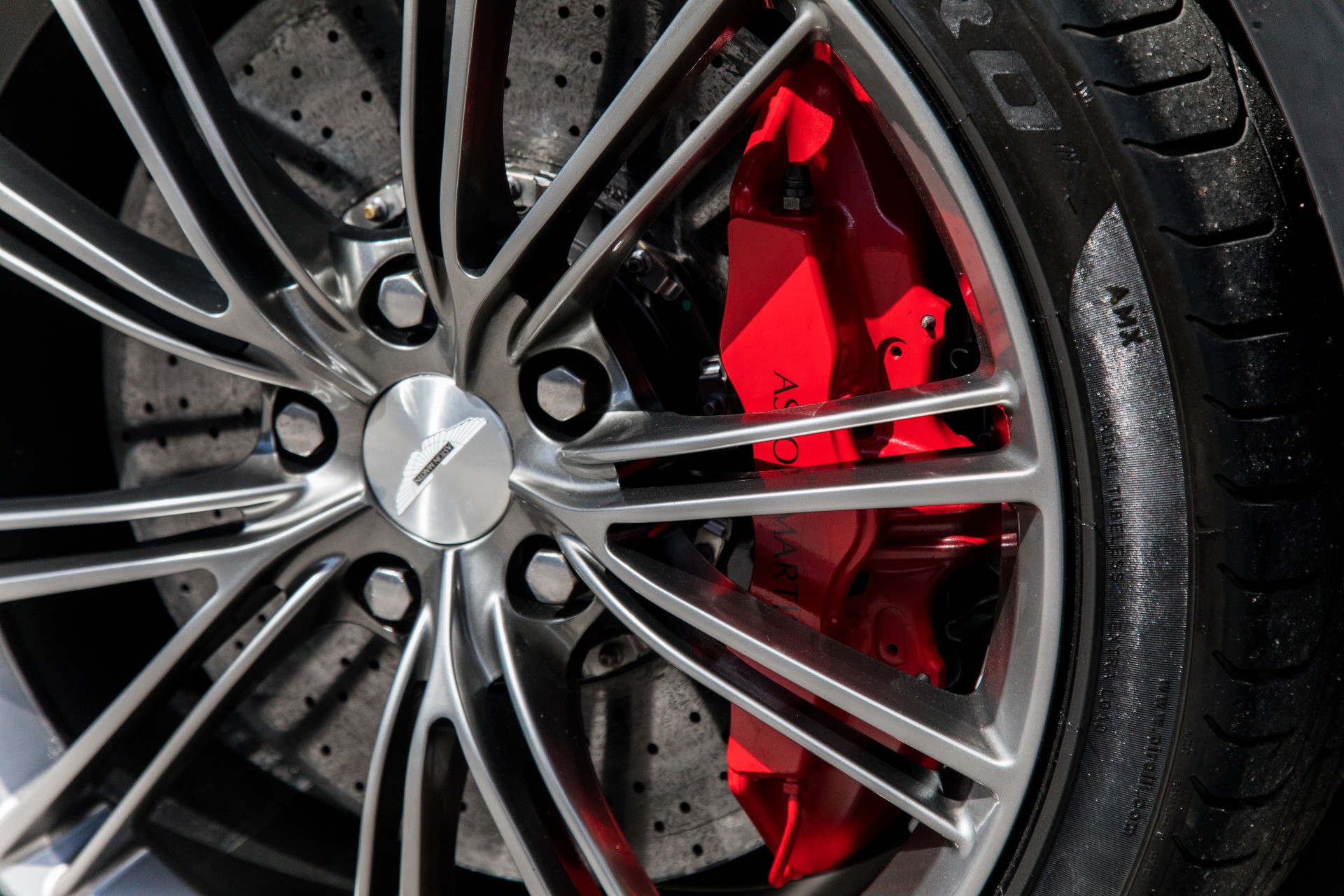 Used-2014-Aston-Martin-Vanquish-Volante
