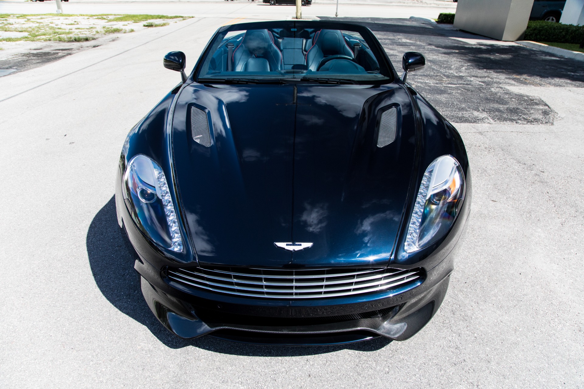 Used-2014-Aston-Martin-Vanquish-Volante