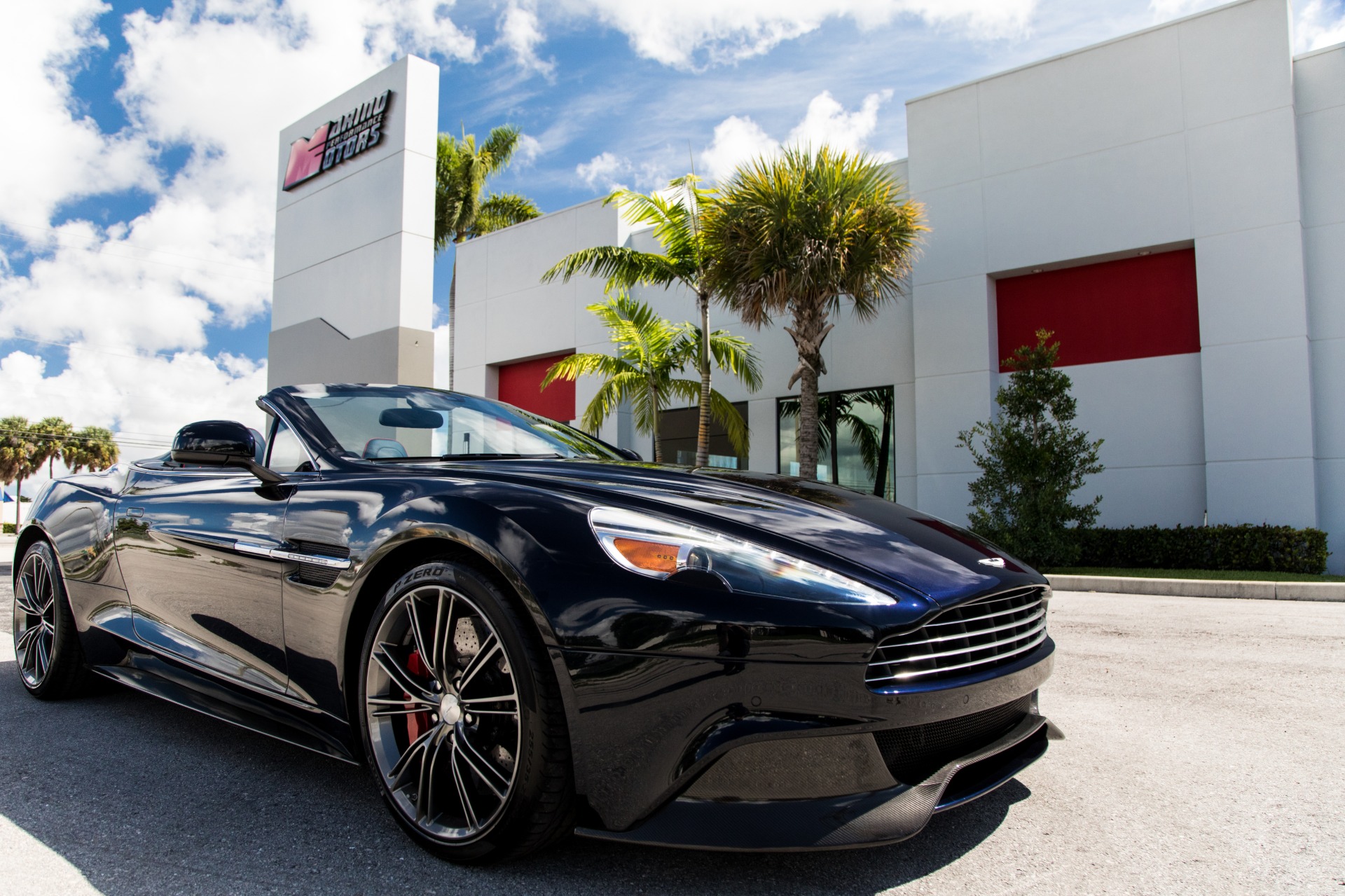 Used-2014-Aston-Martin-Vanquish-Volante