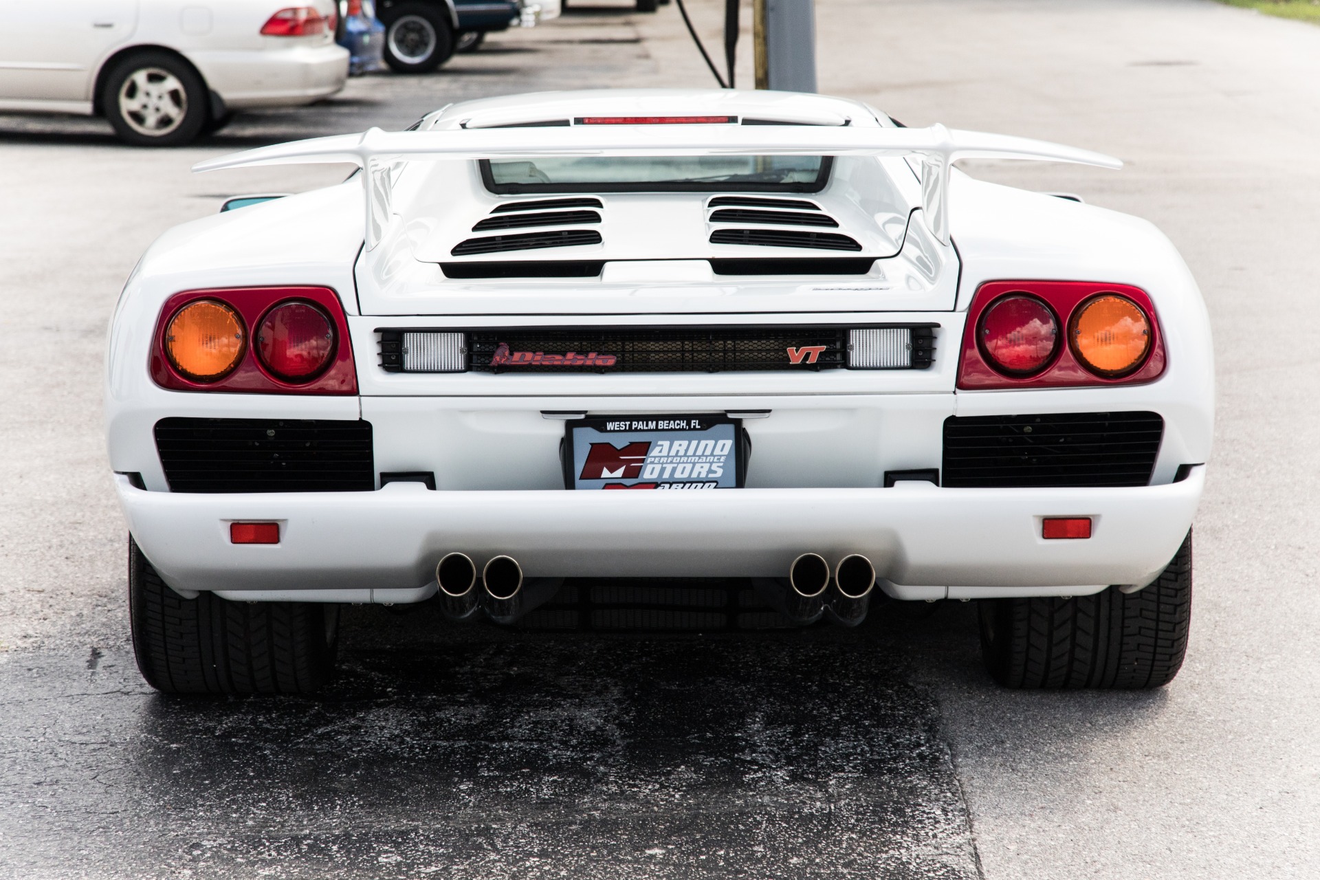 Used-1994-Lamborghini-Diablo-VT