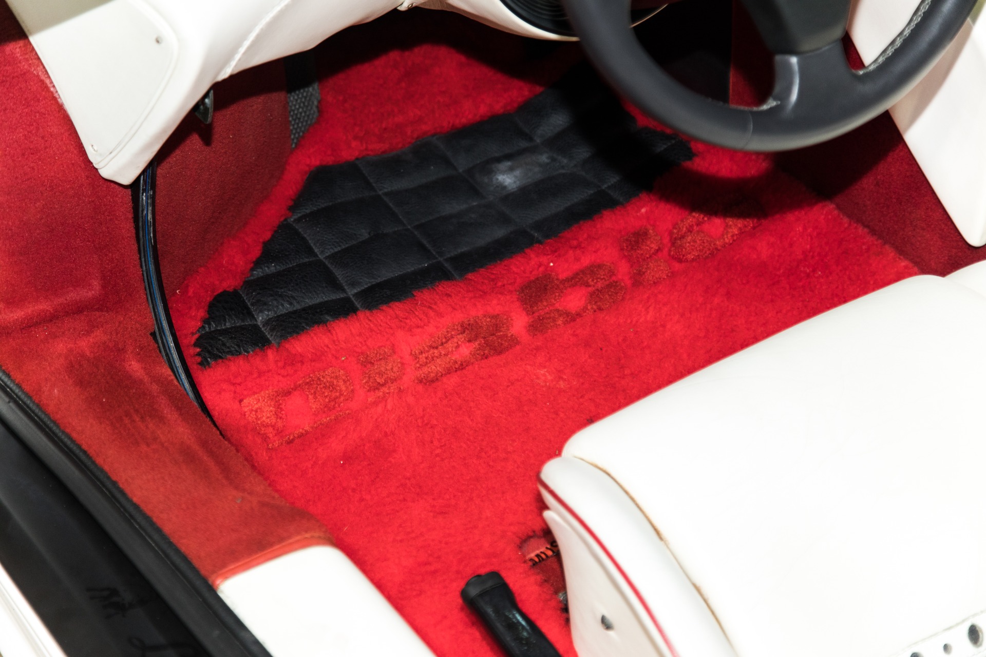 Used-1994-Lamborghini-Diablo-VT