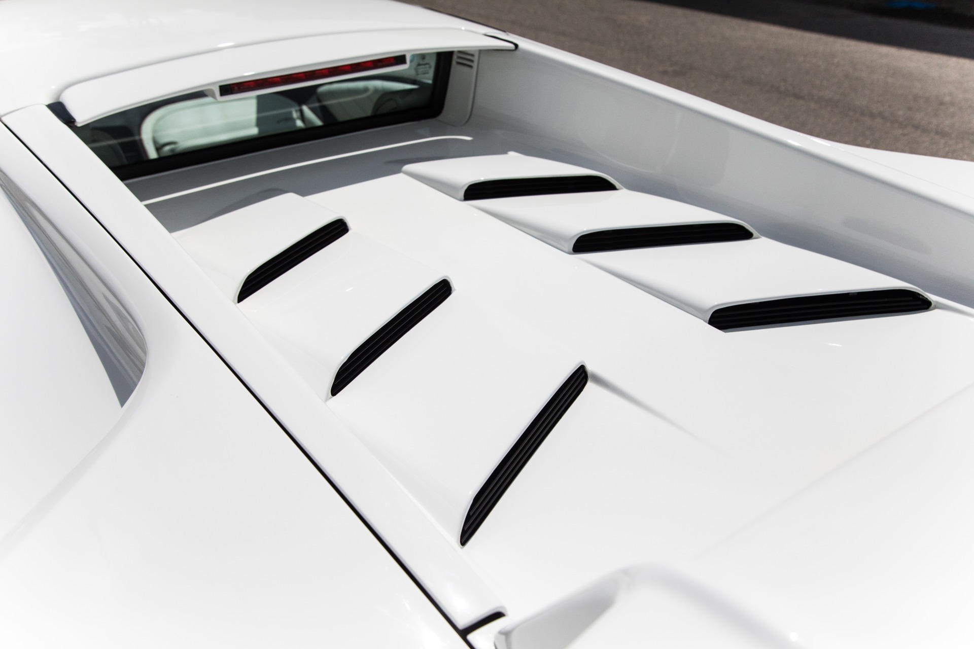 Used-1994-Lamborghini-Diablo-VT