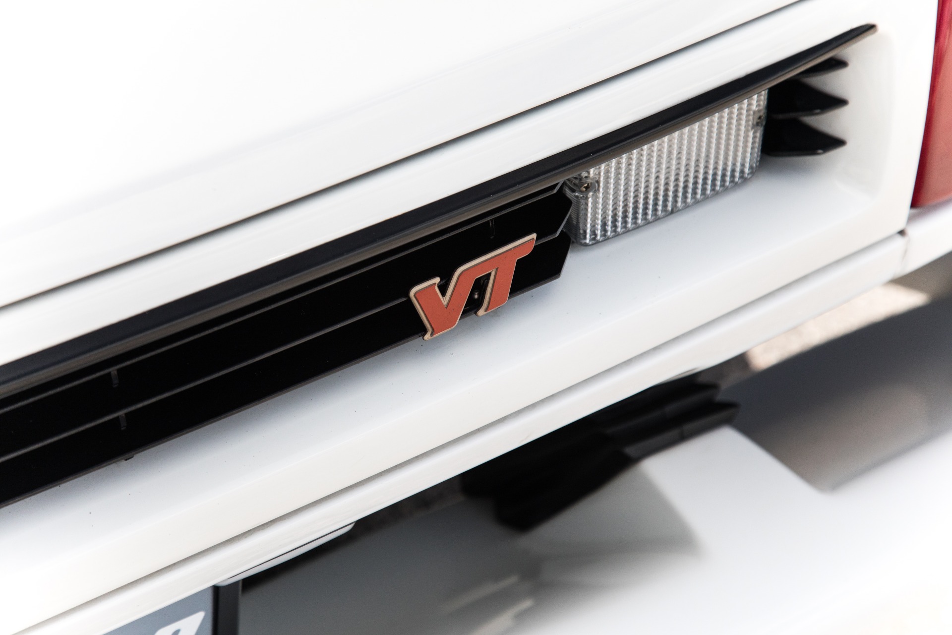 Used-1994-Lamborghini-Diablo-VT