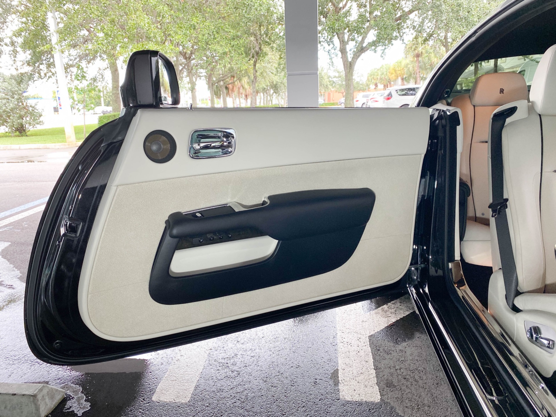 Used-2014-Rolls-Royce-Wraith