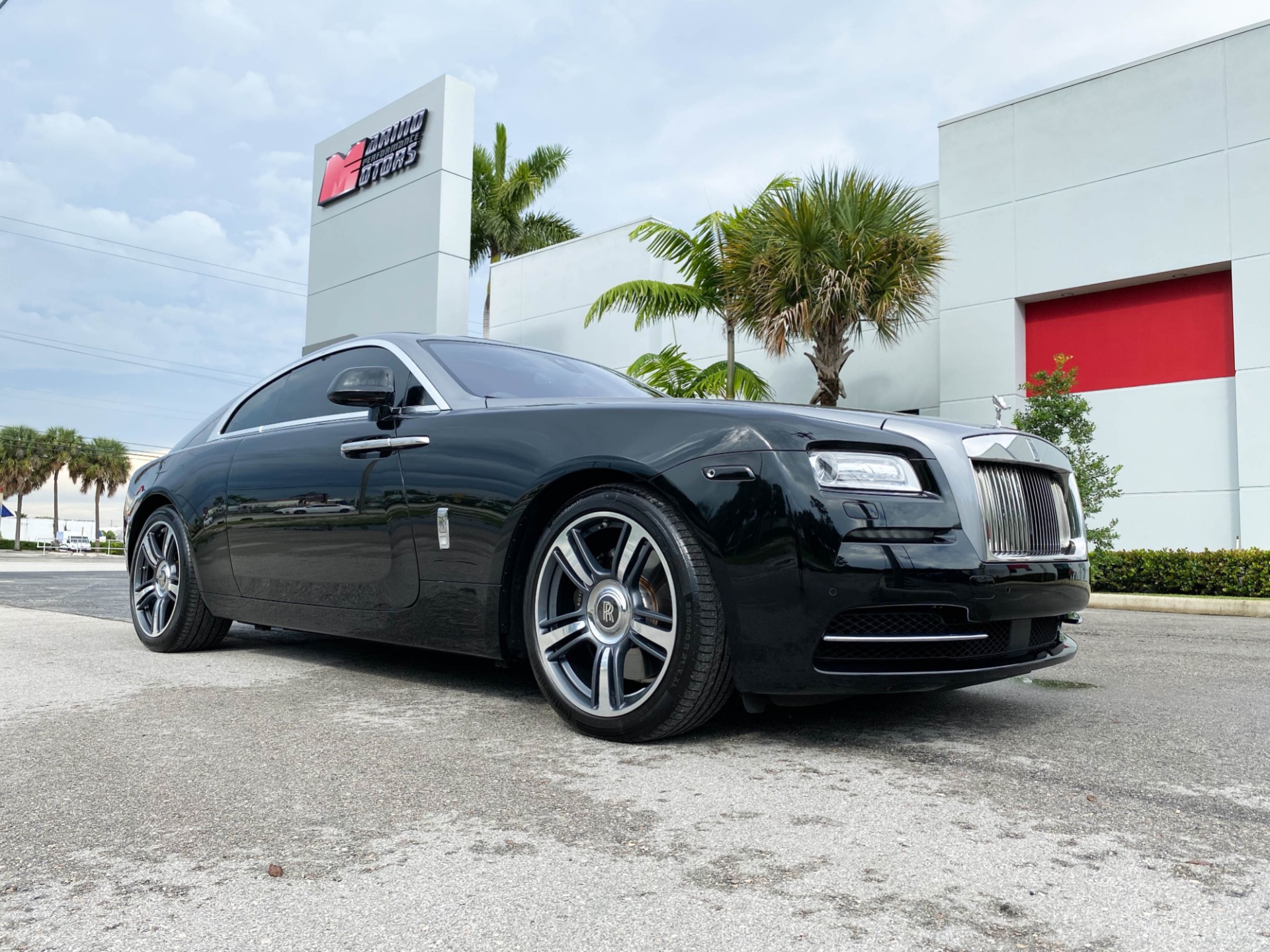 Used-2014-Rolls-Royce-Wraith