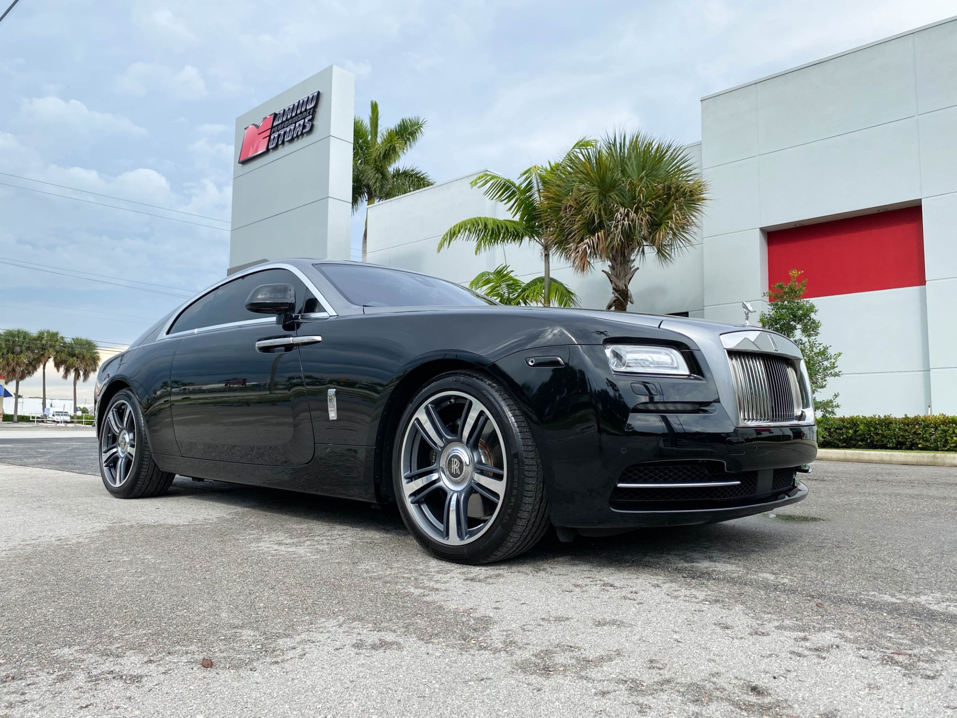 Used-2014-Rolls-Royce-Wraith