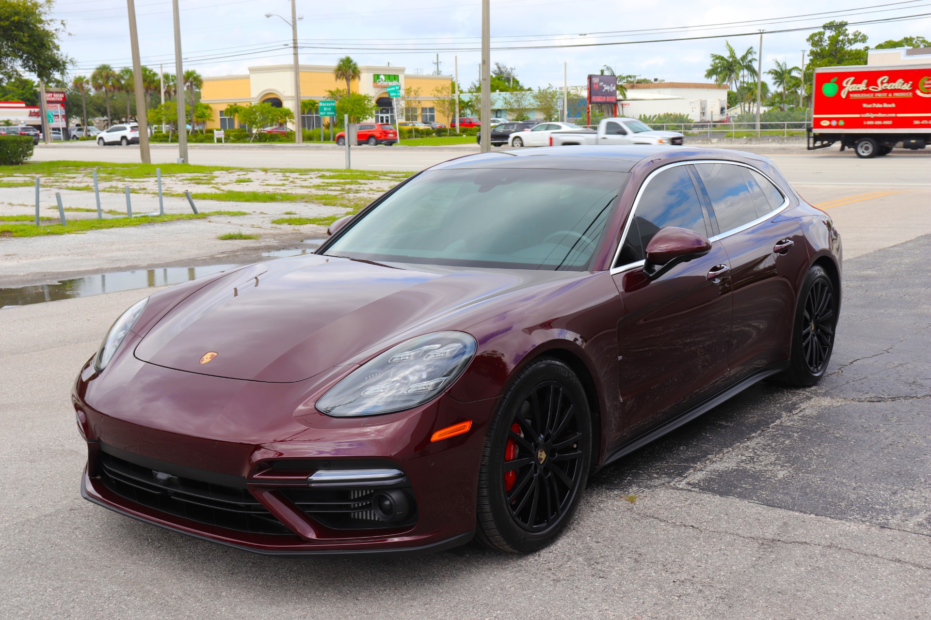 Used-2018-Porsche-Panamera-Turbo-Sport-Turismo