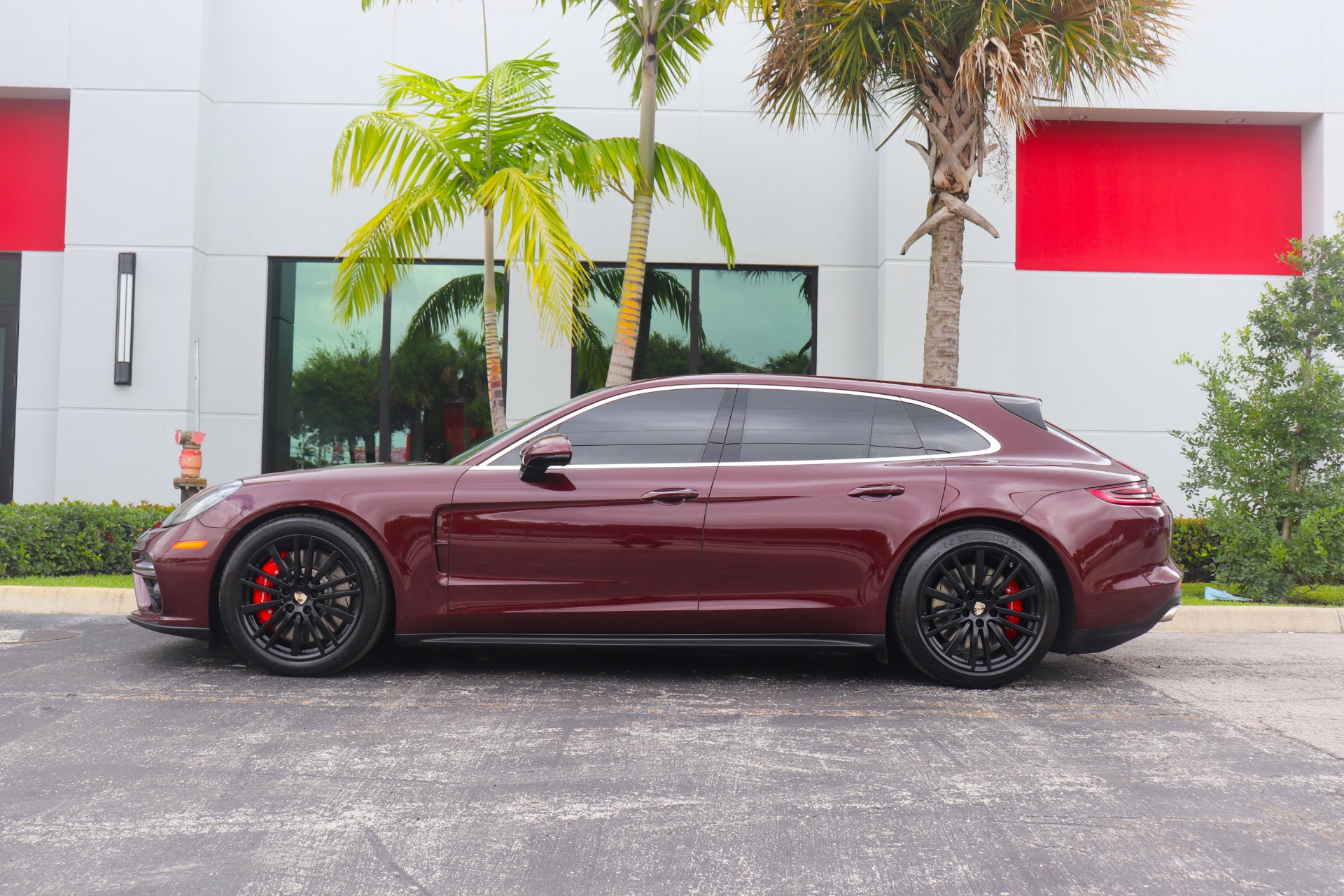 Used-2018-Porsche-Panamera-Turbo-Sport-Turismo