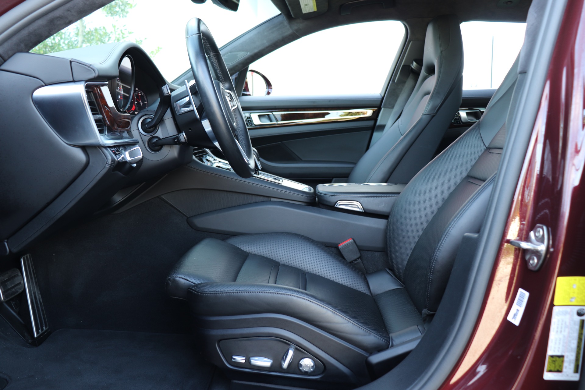 Used-2018-Porsche-Panamera-Turbo-Sport-Turismo