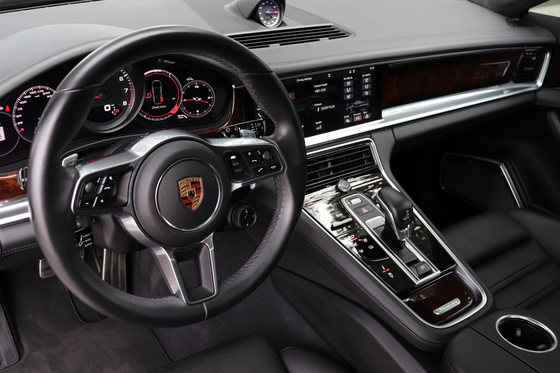 Used-2018-Porsche-Panamera-Turbo-Sport-Turismo