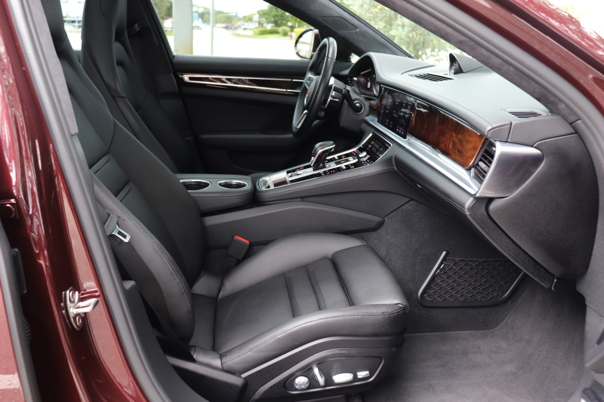 Used-2018-Porsche-Panamera-Turbo-Sport-Turismo