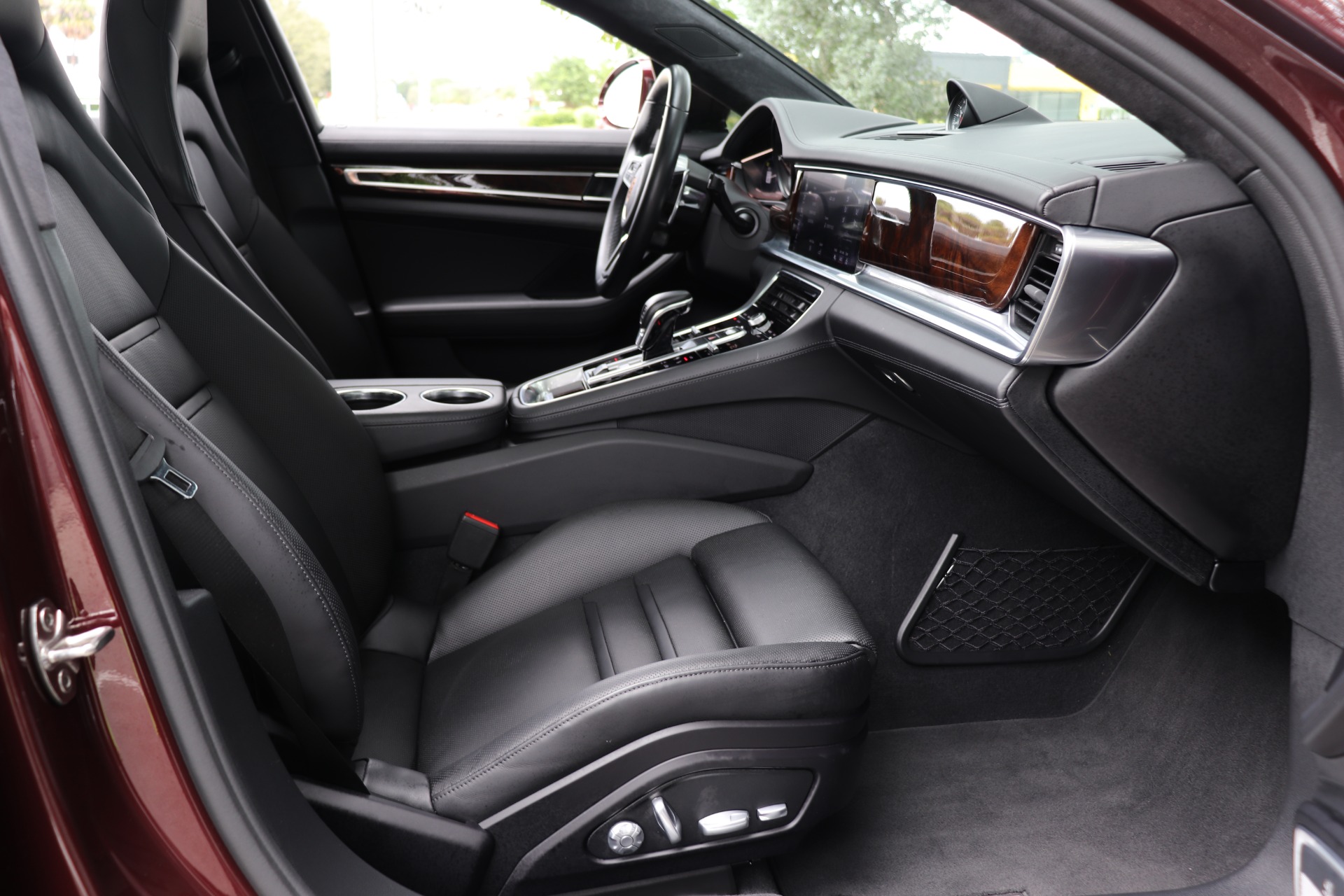 Used-2018-Porsche-Panamera-Turbo-Sport-Turismo