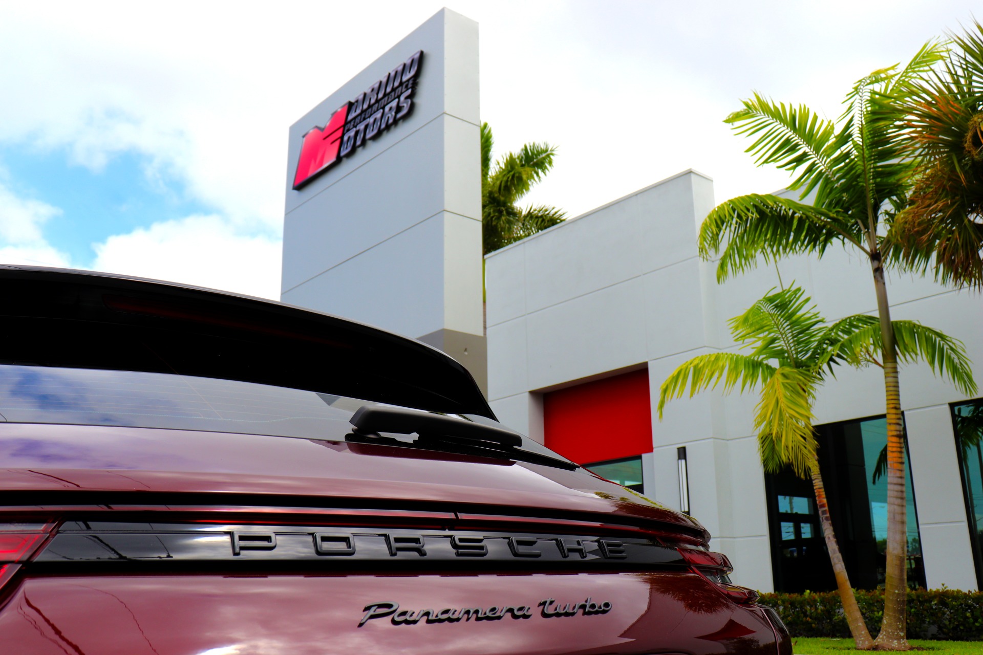 Used-2018-Porsche-Panamera-Turbo-Sport-Turismo