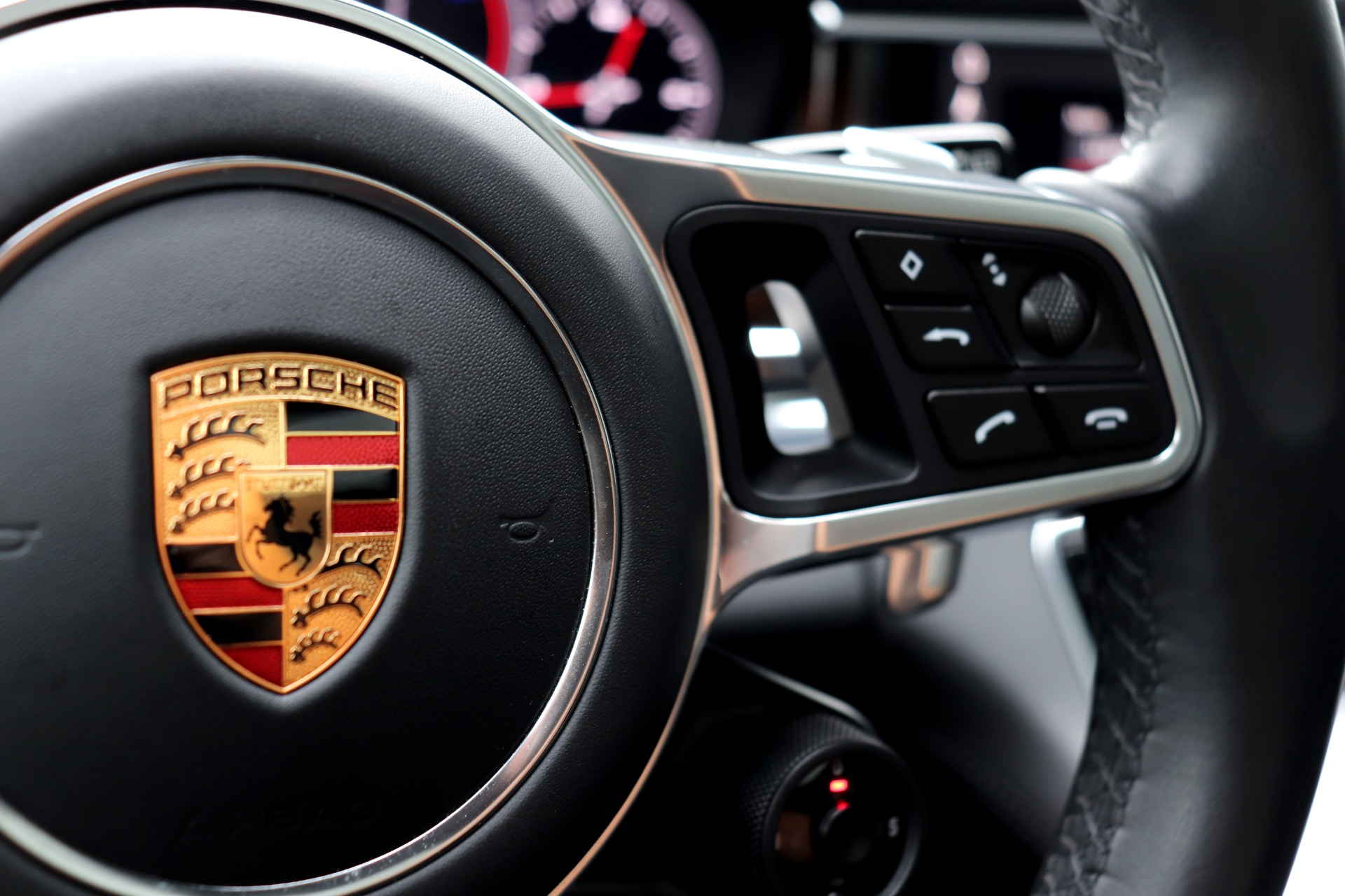 Used-2018-Porsche-Panamera-Turbo-Sport-Turismo