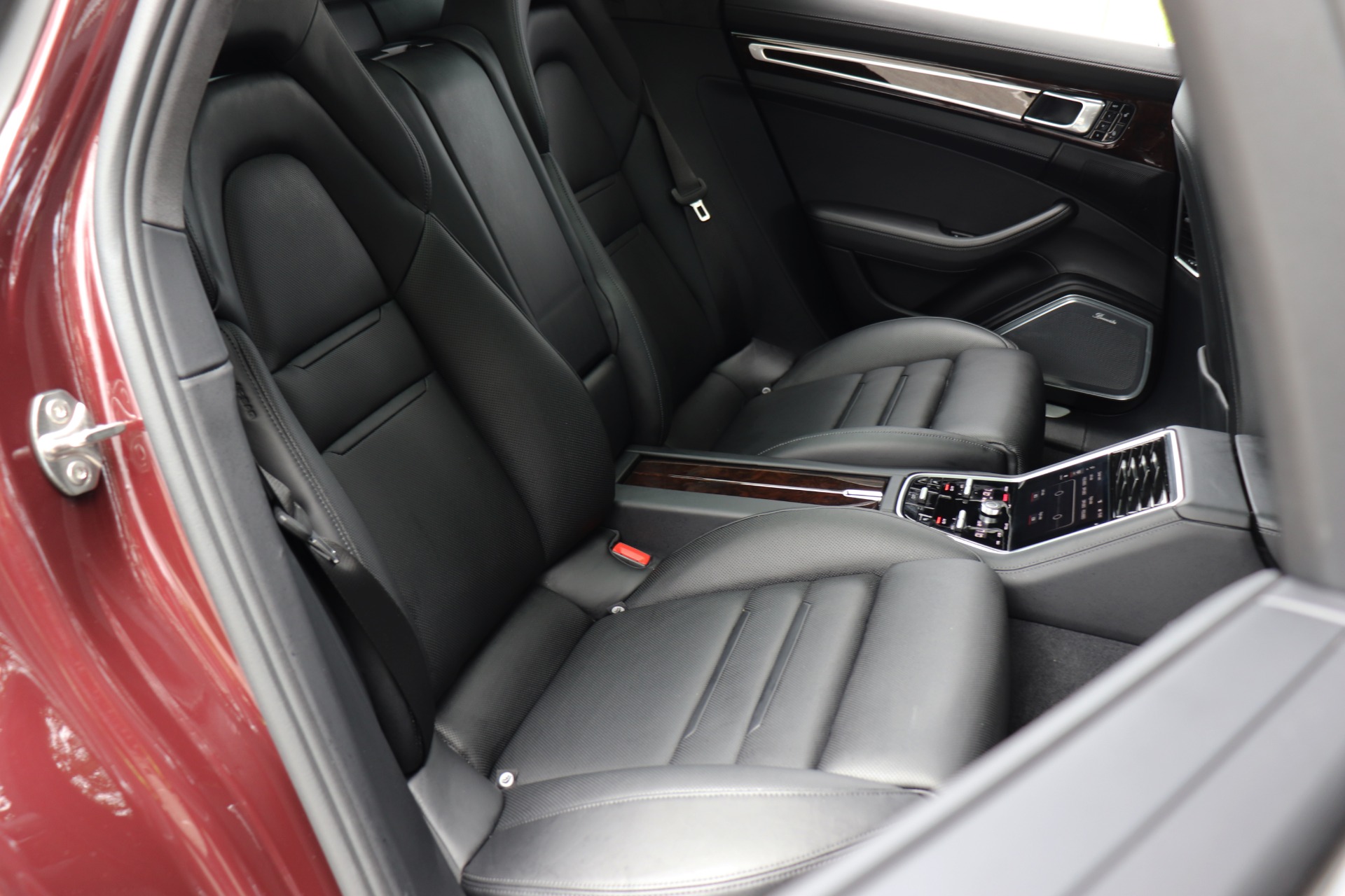 Used-2018-Porsche-Panamera-Turbo-Sport-Turismo